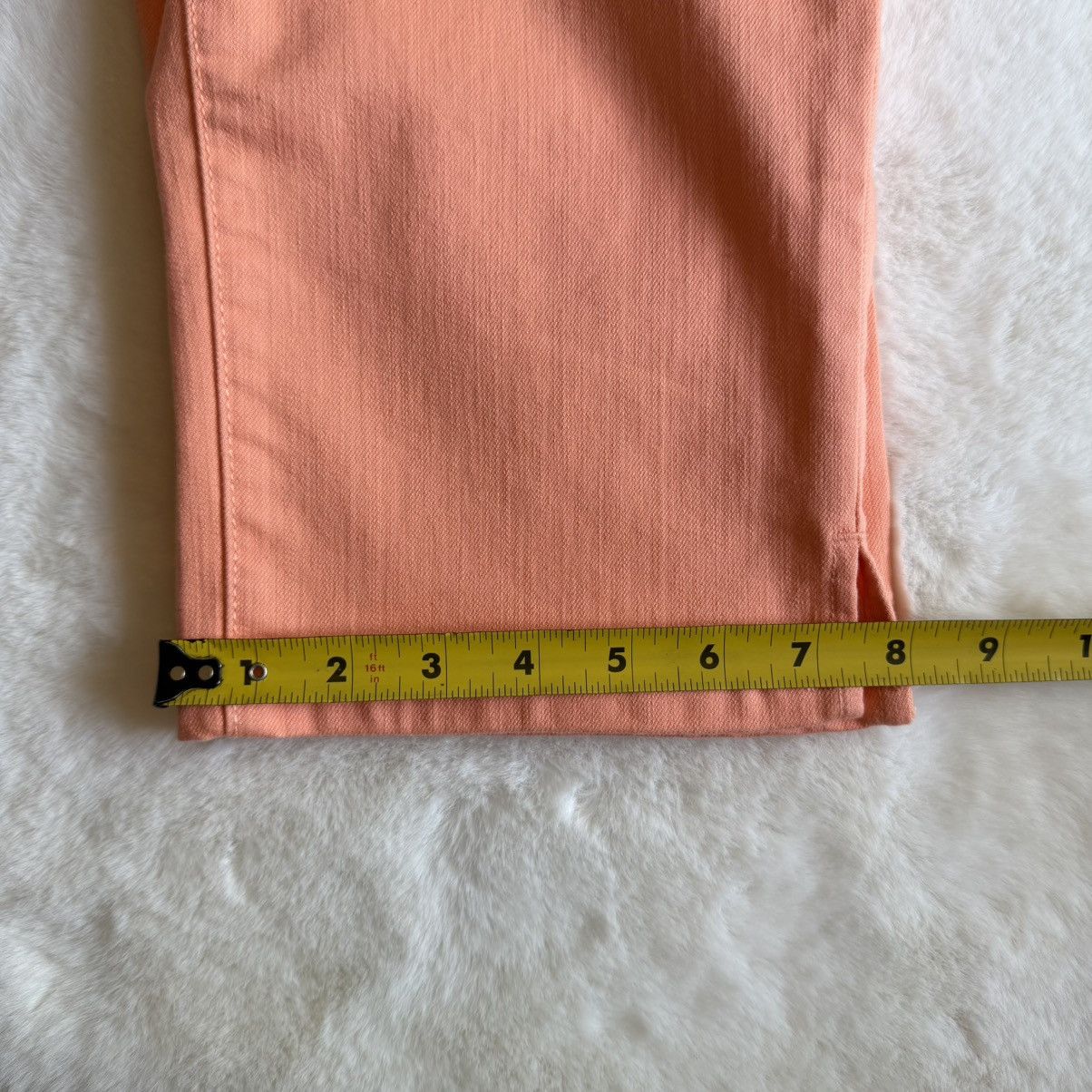 St. Johns Bay St. John’s Bay Mid Rise Papaya Punch Capri Pants Size 10P Size 32" / US 10 / IT 46 - 11 Thumbnail