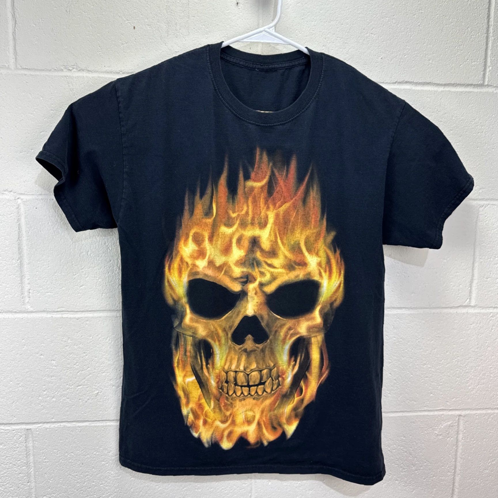 Vintage VINTAGE American Vintage Flaming Skeleton Skull T-Shirt Large Black Graphic Tee 90s Retro Mens Size US L / EU 52-54 / 3 - 2 Thumbnail