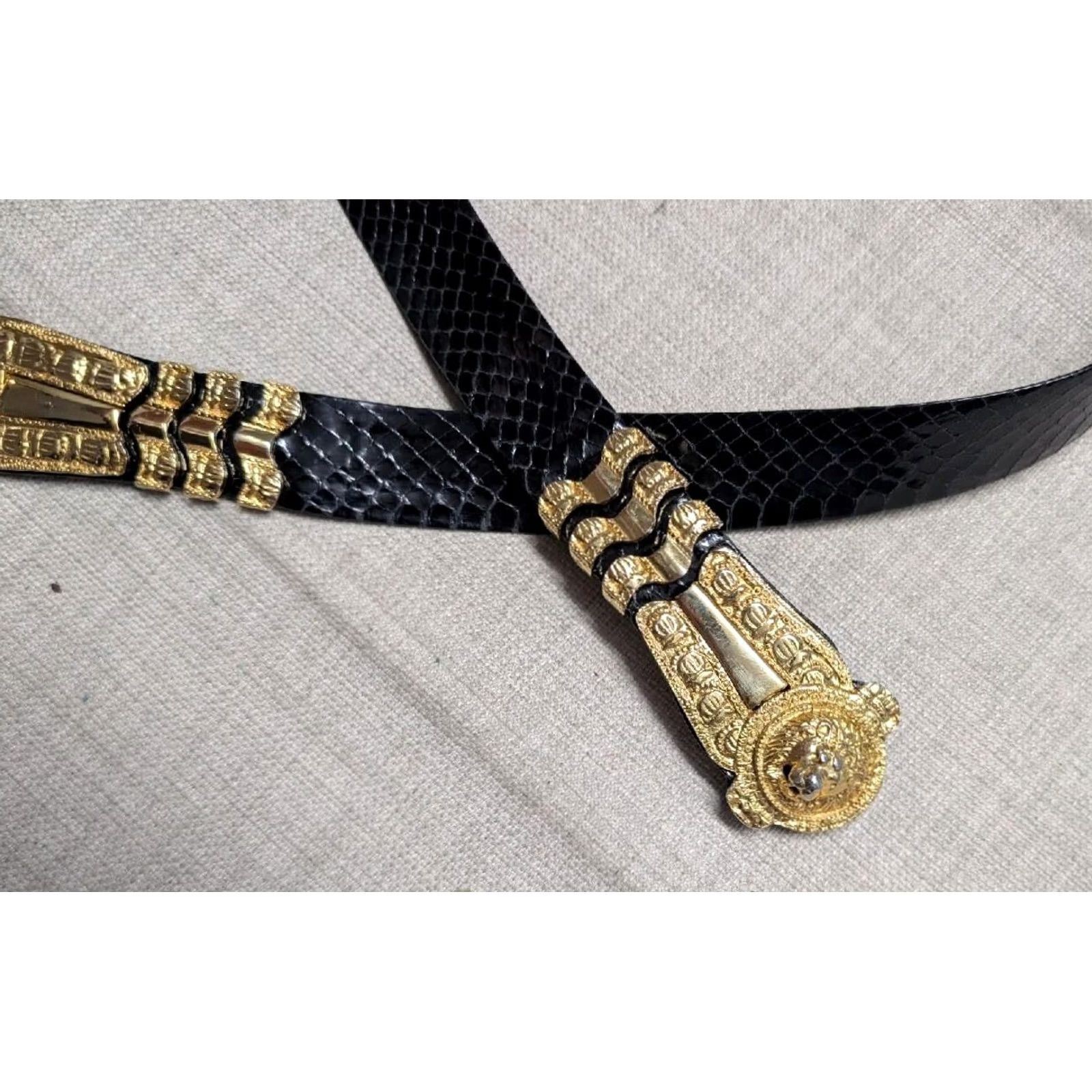 Judith Leiber VINTAGE JUDITH LEIBER Belt snakeskin LION BUCKLE gold black adjustable 24-38" OS Women 1990's 1980's Glam Statement Size ONE SIZE - 5 Thumbnail