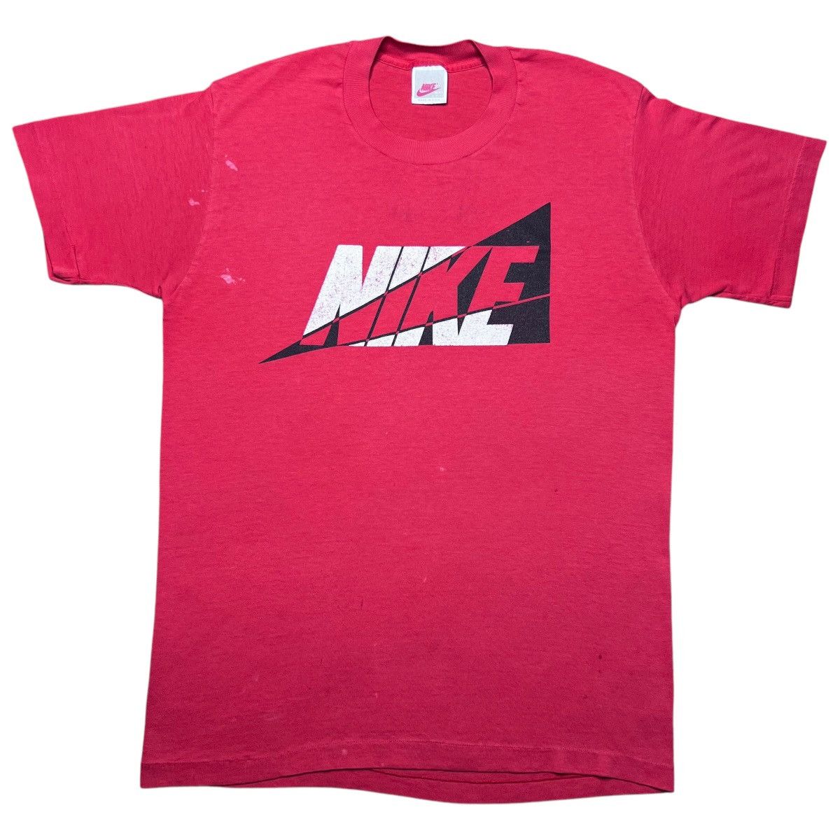 Nike × Vintage 1980s Nike Spell Out Graphic Red Cotton Polyester Blend Tee Size US L / EU 52-54 / 3 - 1 Thumbnail