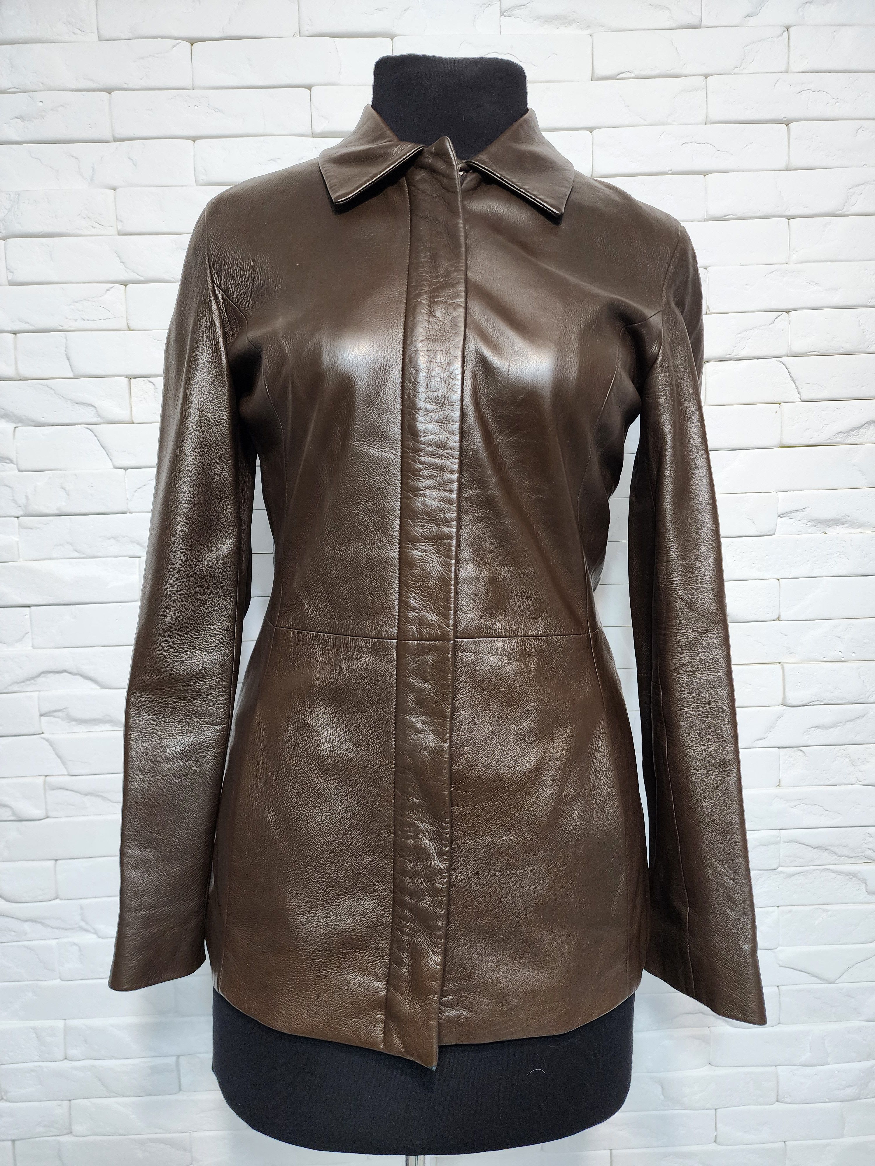 Hugo Boss Vintage Brown Leather Jacket: Women's Zip-Up Sportswear Size M / US 6-8 / IT 42-44 - 1 Thumbnail