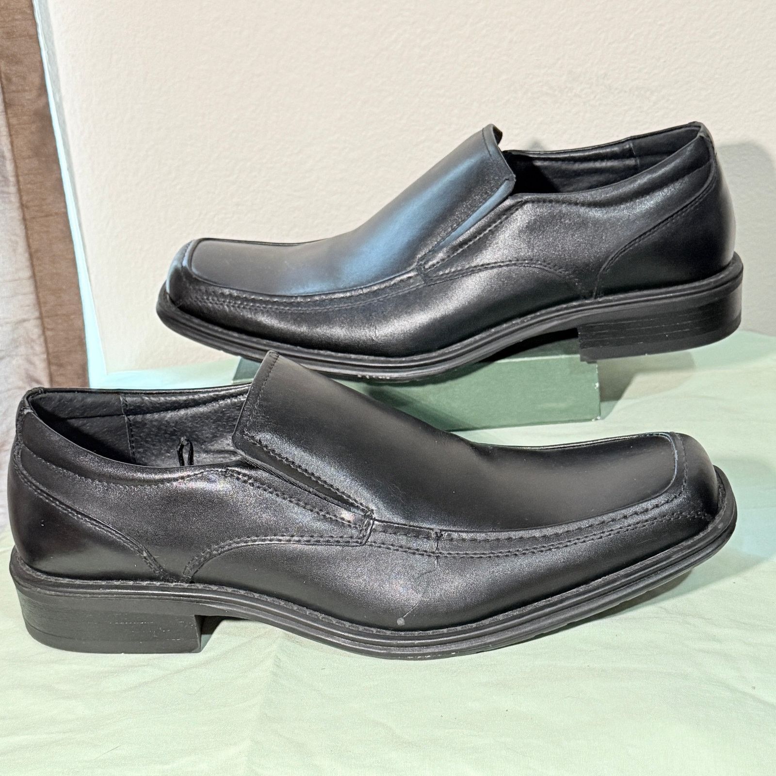 G.H. Bass & Co. G H Bass & Co Alberta black leather loafers. Men’s 11.5 D Size US 11.5 / EU 44-45 - 5 Thumbnail