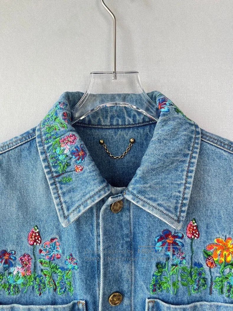 Louis Vuitton Louis Vuitton Floral Embroidered Denim Jacket. Size US S / EU 44-46 / 1 - 6 Thumbnail
