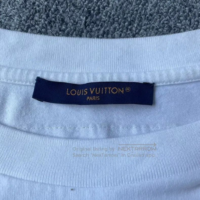 Louis Vuitton Louis Vuitton White embossed short sleeve Size US XL / EU 56 / 4 - 4 Thumbnail