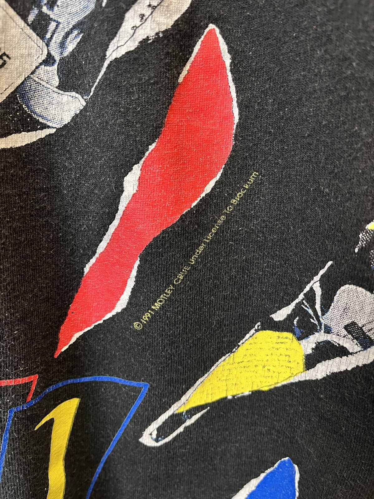 Band Tees Vintage 1991 Motley Crue Decade Of Decadence T-shirt Size US XL / EU 56 / 4 - 4 Thumbnail