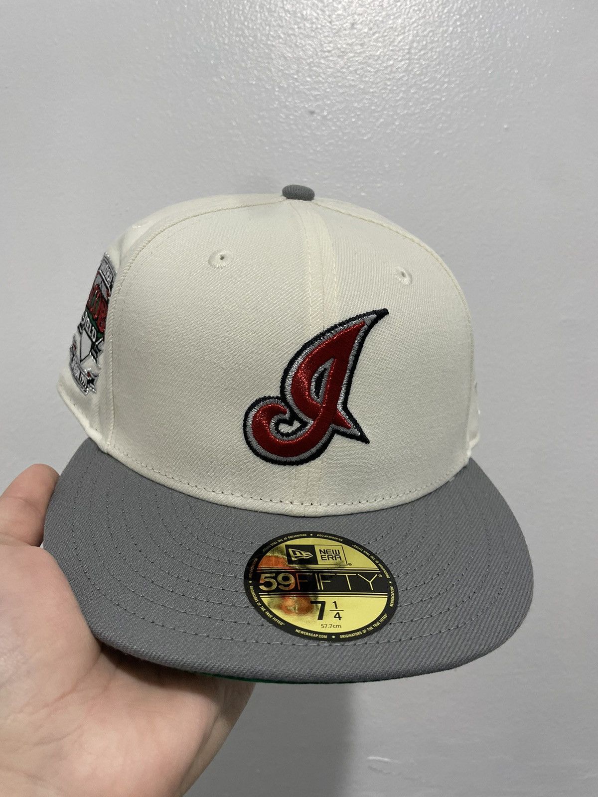 New Era Hat club Cleveland Indians jacobs field size 7 1/4 Size ONE SIZE - 1 Thumbnail