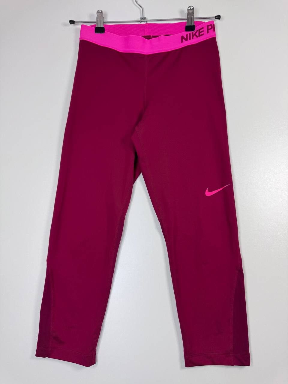 Nike Nike Dri Fit Womens Capri Leggings Pink Athletic Size M Size 26" / US 2 / IT 38 - 1 Thumbnail