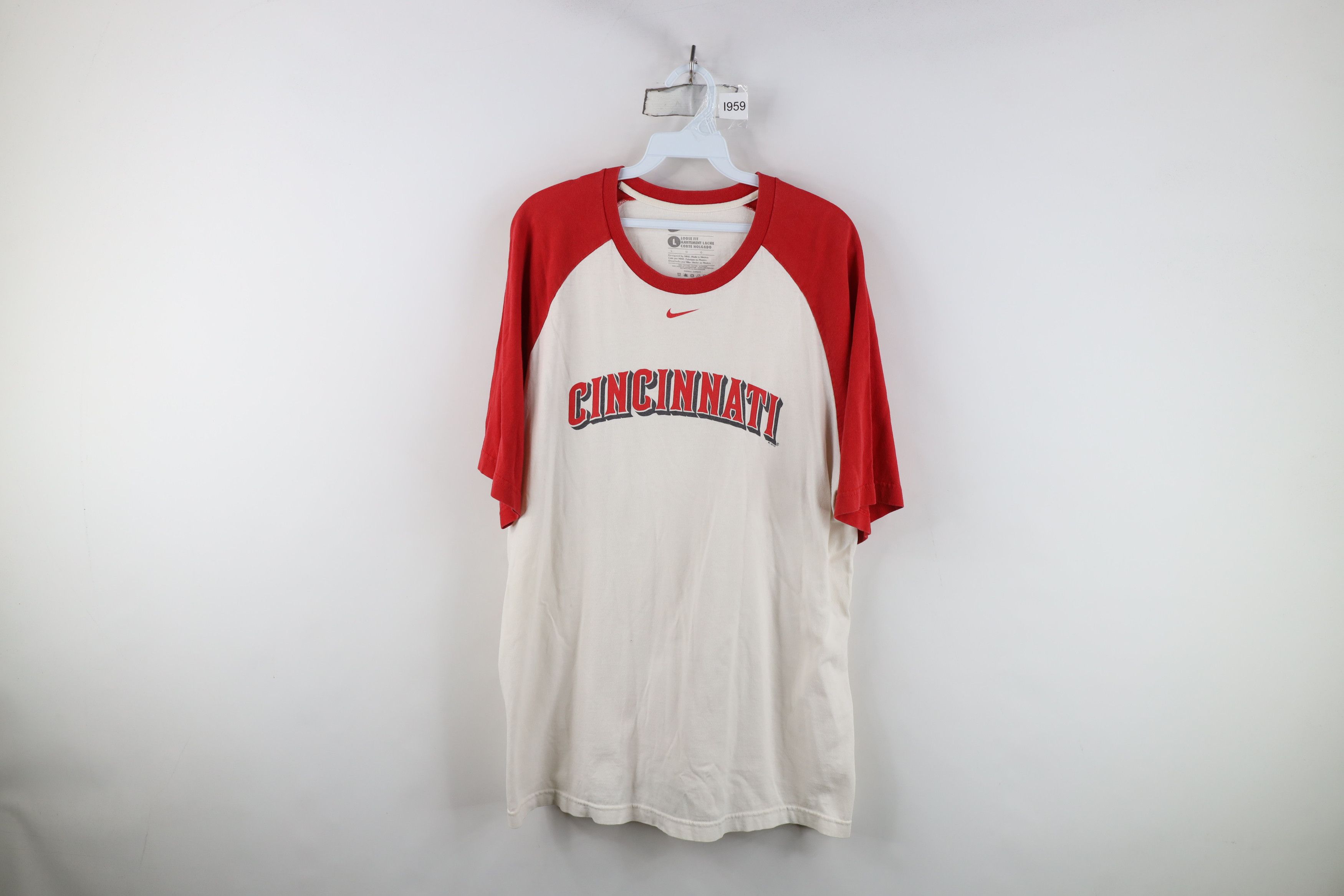 Nike Vintage Nike Swoosh Cincinnati Reds Baseball Raglan T-Shirt Size US L / EU 52-54 / 3 - 1 Thumbnail