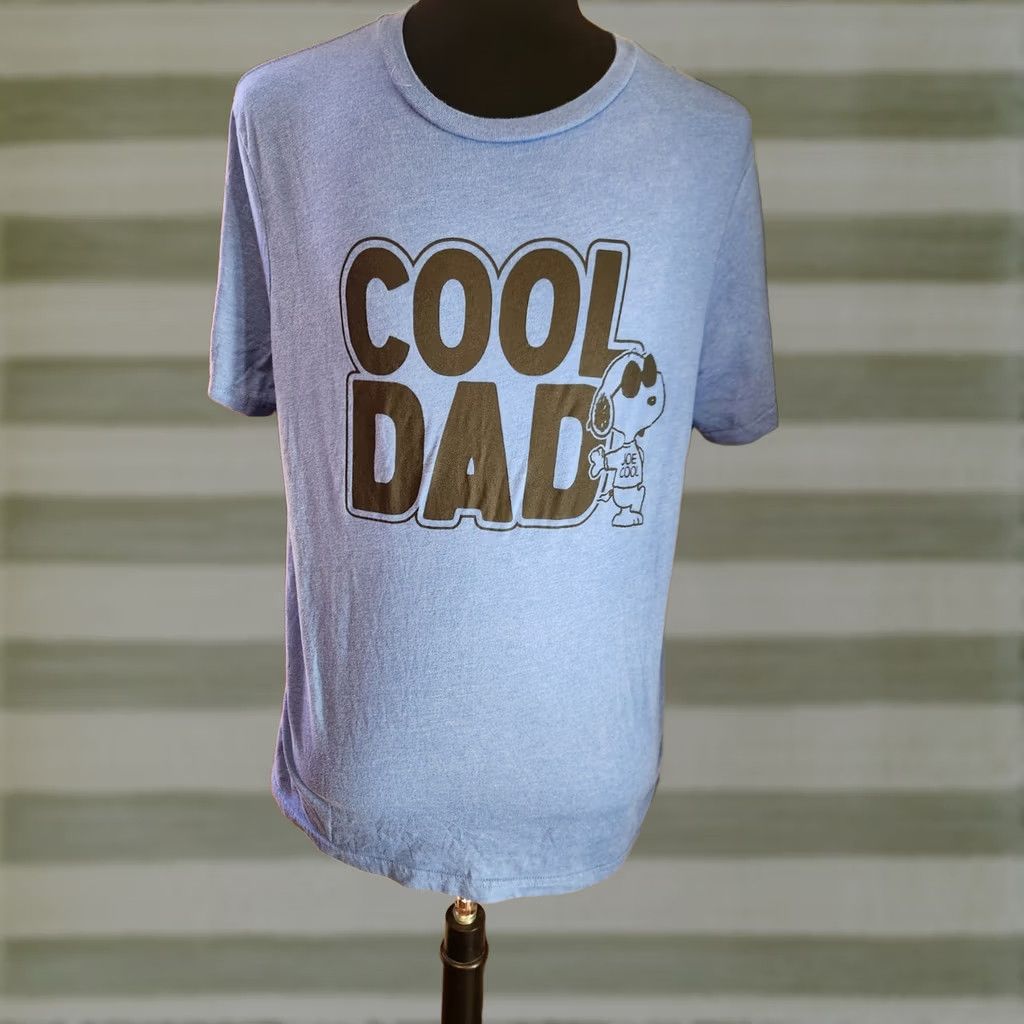 Vintage Peanuts Snoopy Cool Dad Joe Cool Blue Short Sleeve T Shirt XL Men Blue Crew Neck Graphic Print T-Shirt Size US XL / EU 56 / 4 - 1 Thumbnail