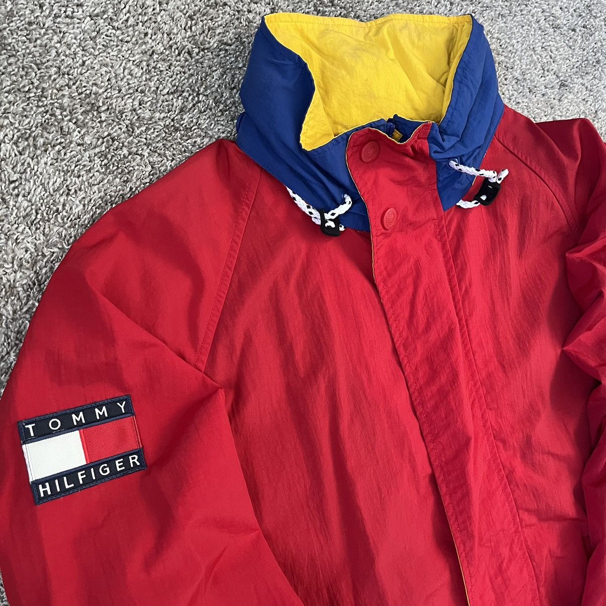 Tommy Hilfiger × Tommy Jeans Tommy Hilfiger Jacket Size XL Red Windbreaker Spellout 90’s Size US XL / EU 56 / 4 - 2 Thumbnail