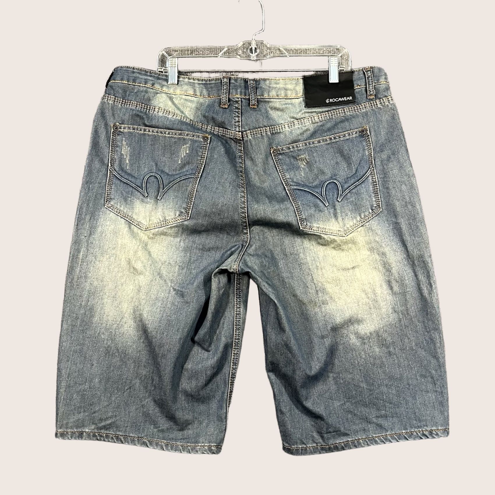 Rocawear VINTAGE Rocawear Shorts Mens 38 Blue Denim Jorts Hip Hop Skater Baggy Y2K Grunge Shorts Mens 38 Blue Denim Jorts Rocawear (Note: repetitive) Size US 38 / EU 54 - 1 Thumbnail