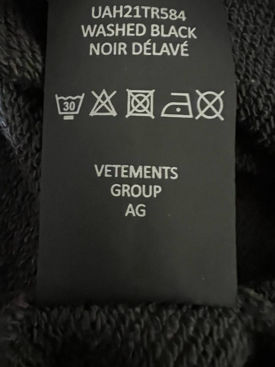 Vetements Vetements Metal Patch Hoodie Size US XL / EU 56 / 4 - 7 Thumbnail