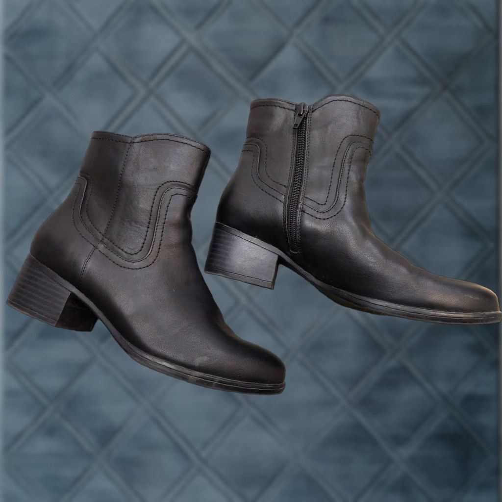 Naturalizer Naturalizer Kelby Boots Womens US 8M Black Ankle Booties Block Heel Zip Shoes Size US 8 / IT 38 - 1 Thumbnail