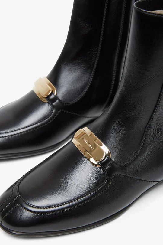 Salvatore Ferragamo o1s1rm0126 Elmira Ankle Boots in Black Size US 6 / IT 36 - 4 Thumbnail