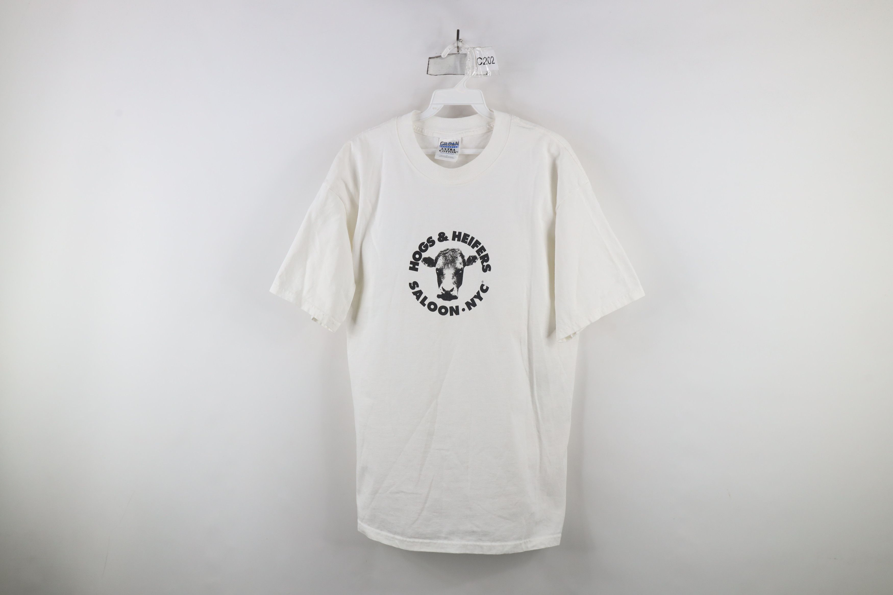 Gildan × Vintage Vintage Y2K 2001 & Heifers Saloon Breast Cancer Bra T-Shirt Size L / US 10 / IT 46 - 1 Thumbnail