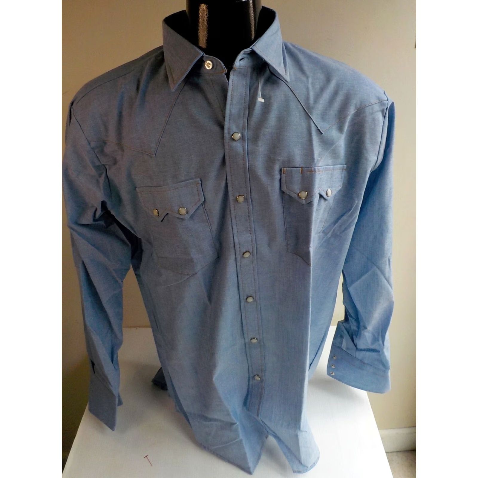 Vintage DC BRAND Authentic Western Wear Mens Shirt Snap-Up Cotton/Poly Blue SZ 16 1/2 NWOT Size US XL / EU 56 / 4 - 2 Thumbnail