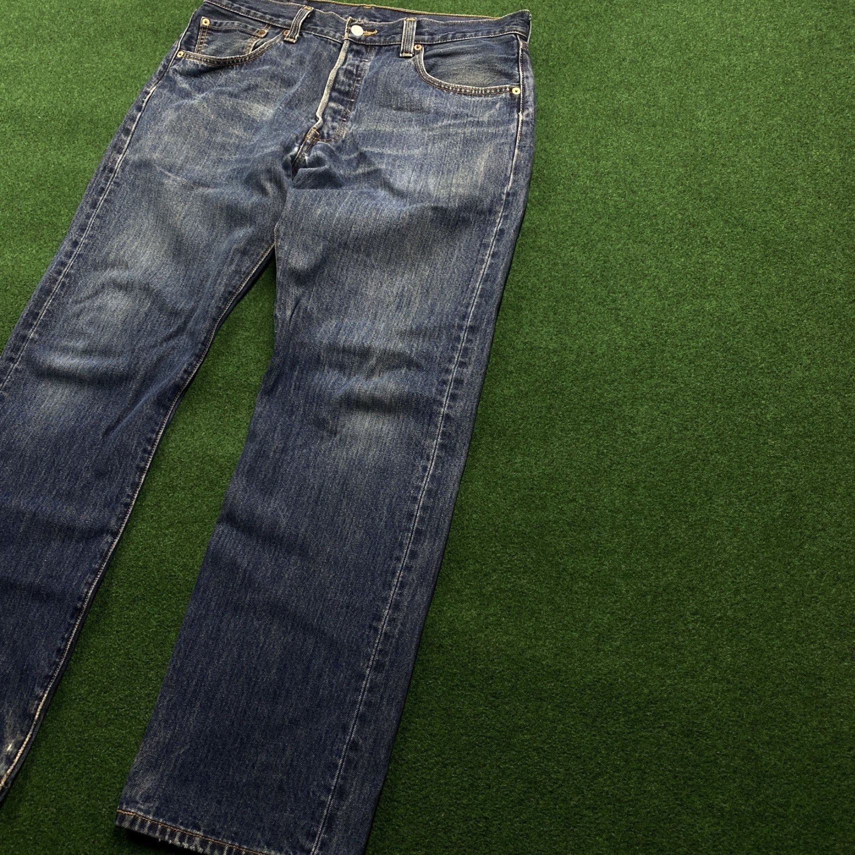 Levi's VINTAGE Levi's 501 Jeans Mens 34 Blue 90S Denim Medium Wash Button Fly Classic Straight 5-Pocket USA Cowboy Western logo blue Mens Regular 34x29 Size US 34 / EU 50 - 2 Thumbnail