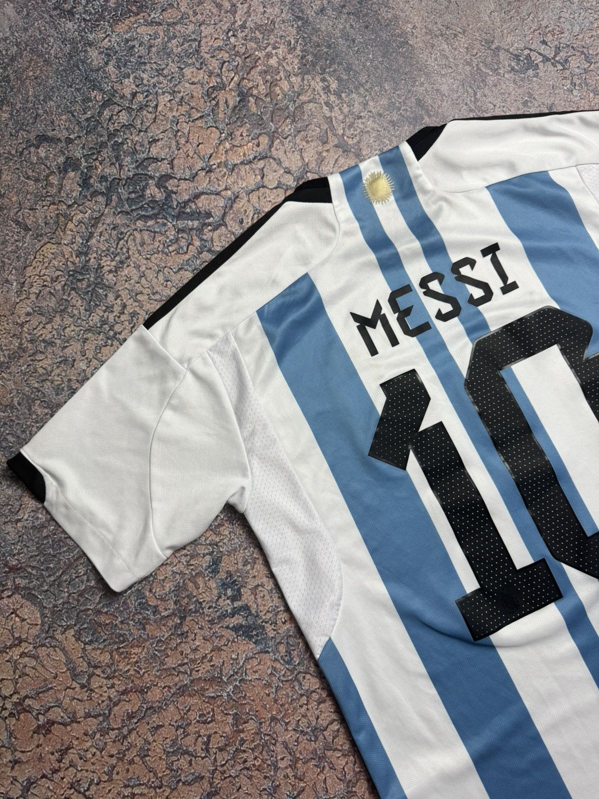 Adidas ARGENTINA ADIDAS 2022 WC FOOTBALL HOME JERSEY #10 MESSI Size US M / EU 48-50 / 2 - 15 Thumbnail