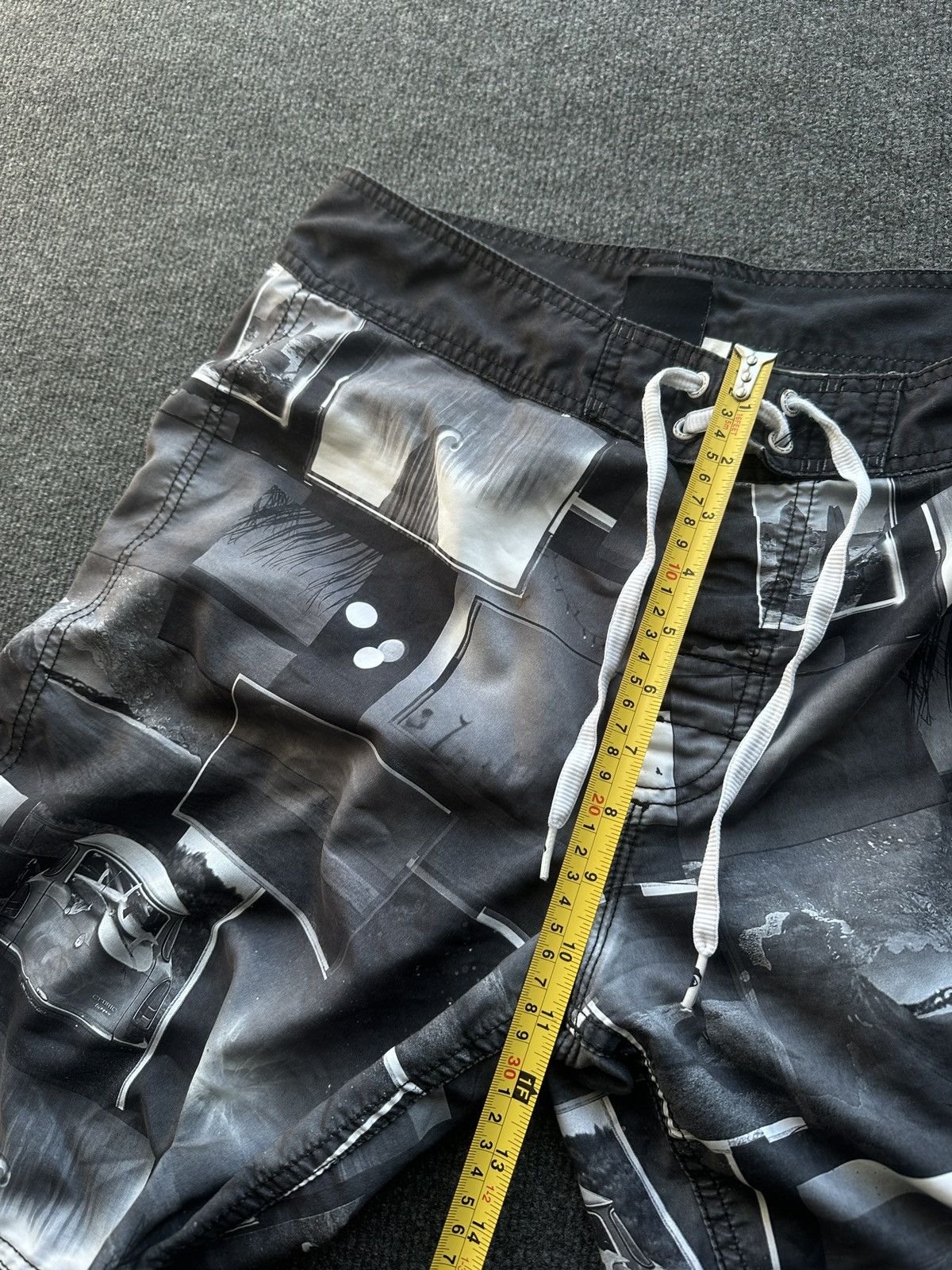 Quiksilver 🚨Vintage Quiksilver Shorts Big Logo Y2K Style 90s Surfing Size US 32 / EU 48 - 17 Thumbnail