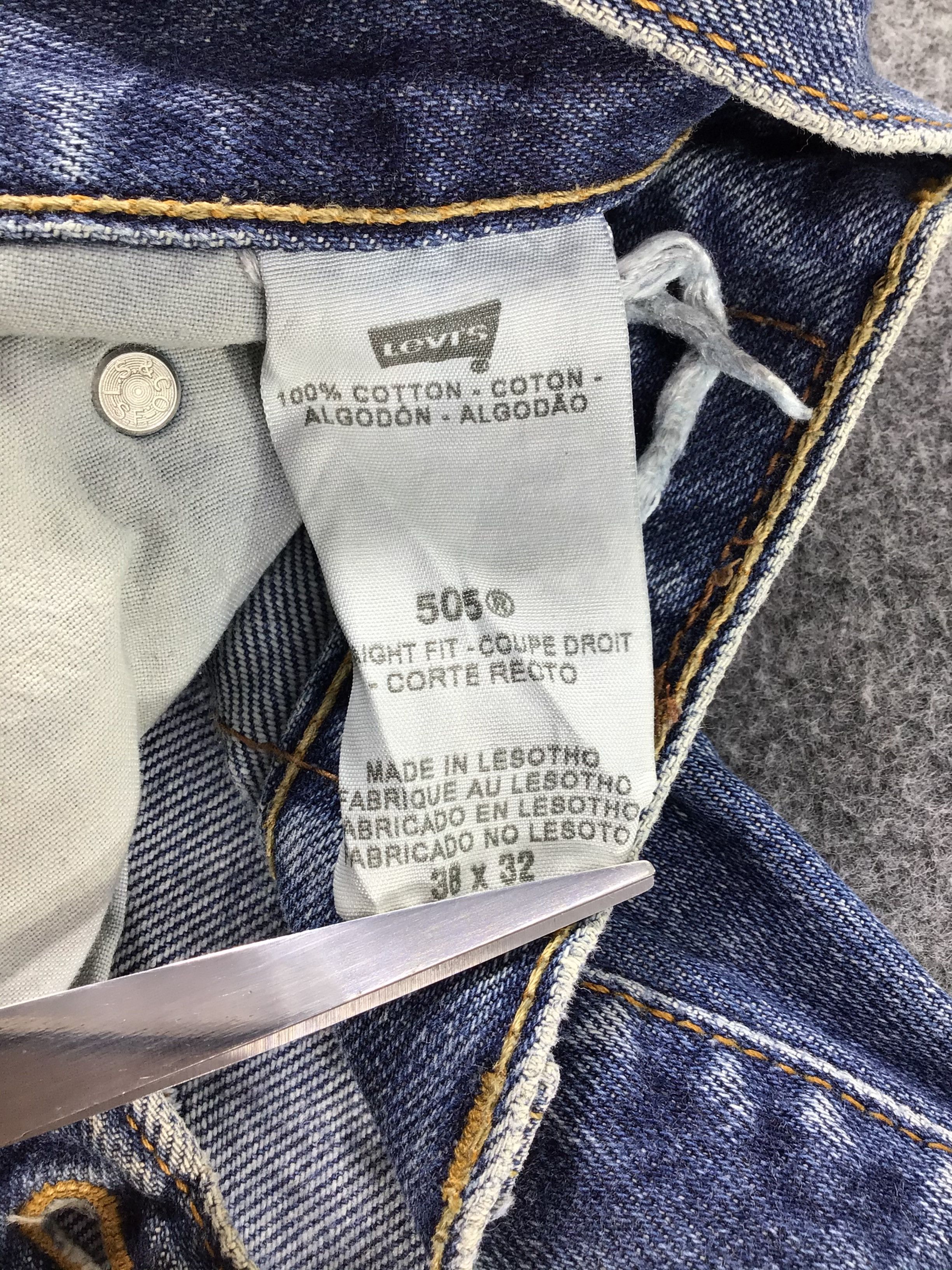 Levi's Faded Blue Vintage Levis 505 Jeans Stone Wash Denim -J329 Size US 38 / EU 54 - 9 Thumbnail