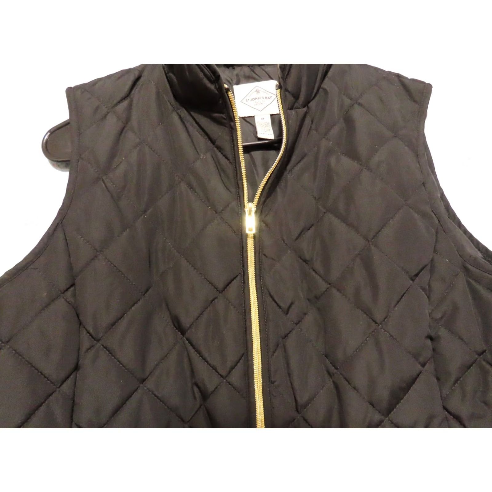 Vintage St. John’s Bay Women’s Black Quilted Full Zip Puffer Vest Size M Size M / US 6-8 / IT 42-44 - 7 Thumbnail