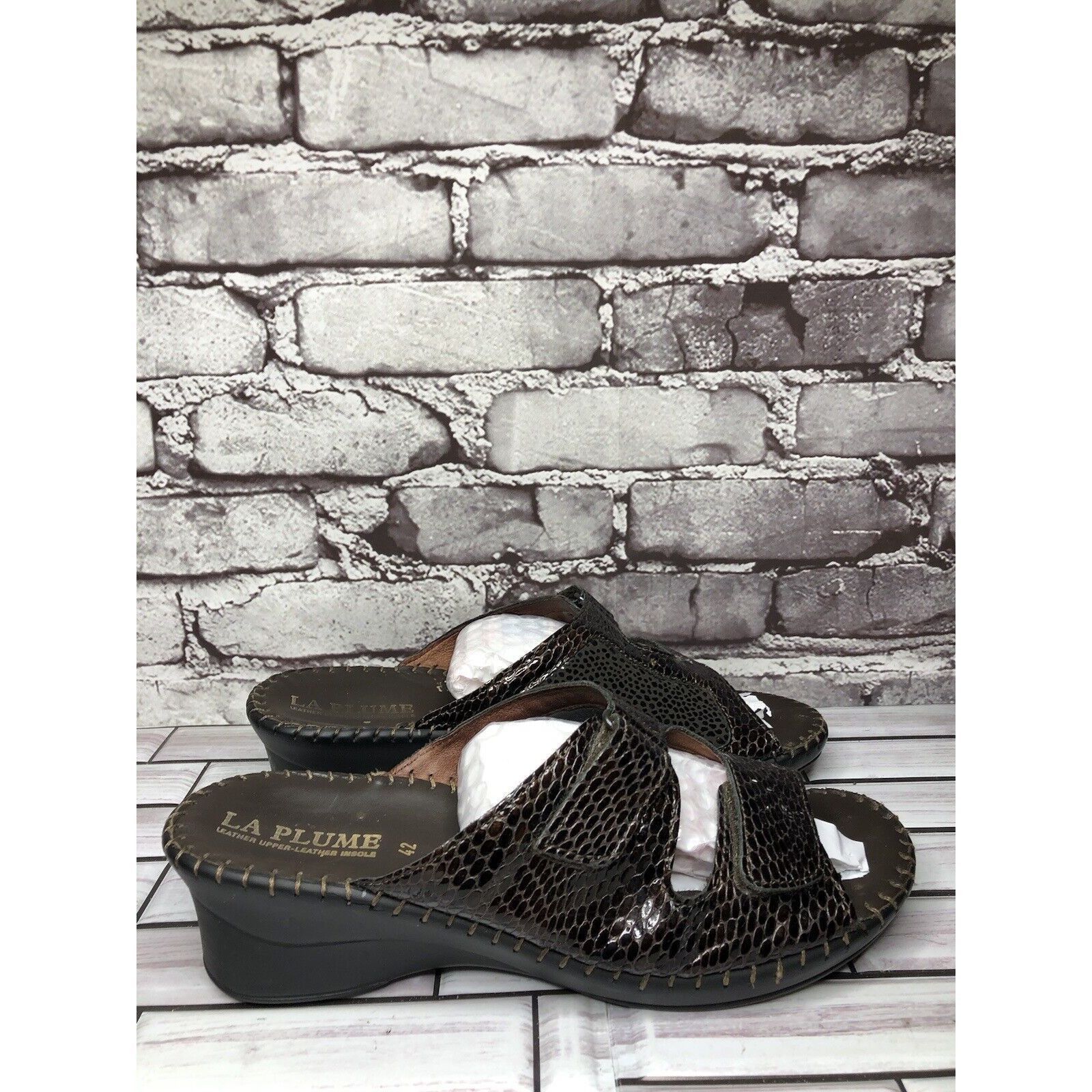 Other LA PLUME Jen Brown Patent Leather Strap Slide Wedge Sandals Size US 11 / IT 41 - 1 Thumbnail