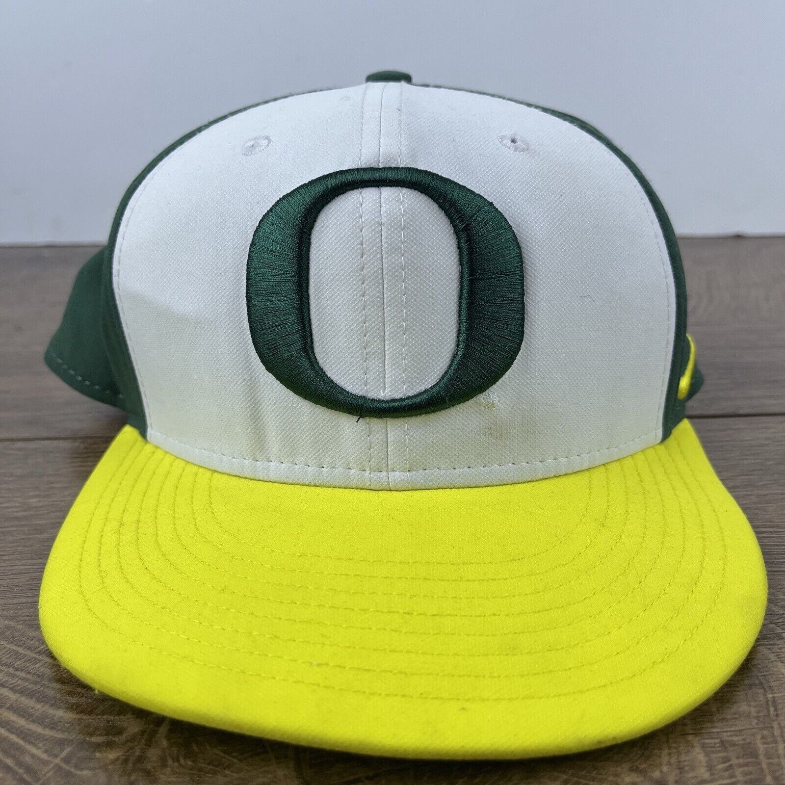 Nike Oregon Ducks Nike Hat Snapback White Cap Hat Adjustable Hat Size ONE SIZE - 4 Thumbnail