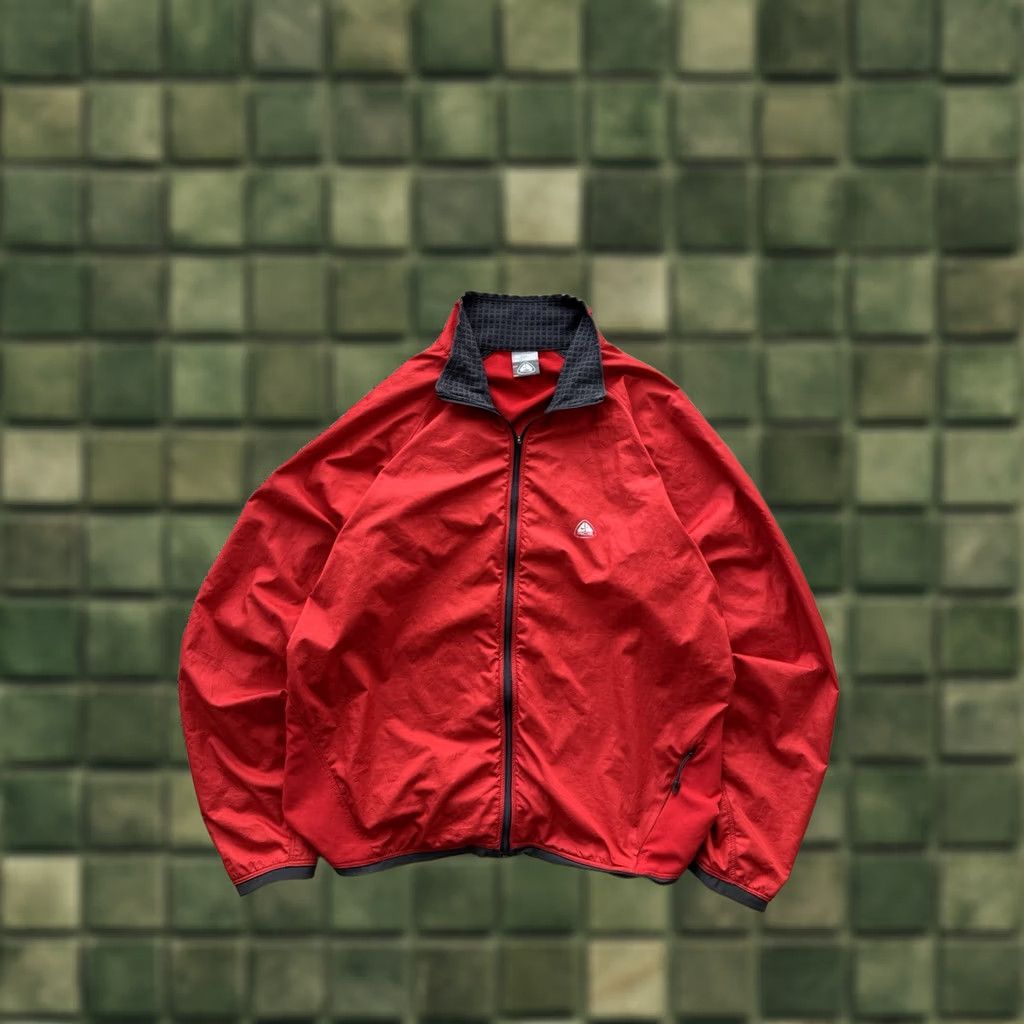 Nike ACG VINTAGE Nike ACG Windbreaker Clothing Jacket Mens M Red 90s Outdoor Retro USA Size US M / EU 48-50 / 2 - 1 Thumbnail