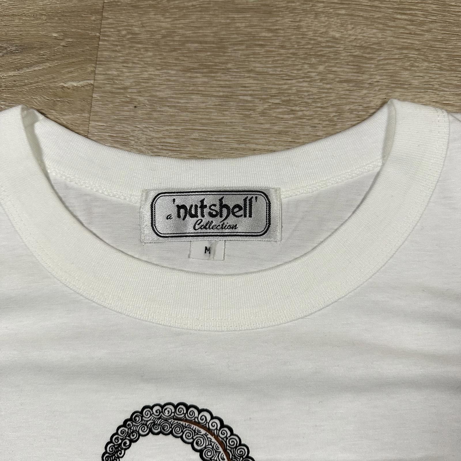 Other Vintage nutshell T-shirt Medium White Indonesia Graphic Size US M / EU 48-50 / 2 - 4 Thumbnail