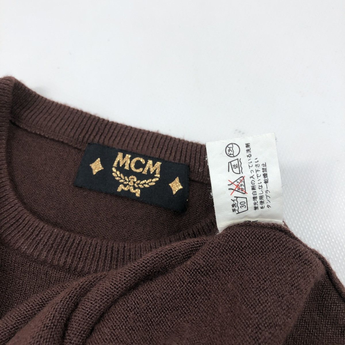 MCM VTG MCM Short Sleeve Logo Japan Wool Brown Acryl Top T-Shirt Size M / US 6-8 / IT 42-44 - 12 Thumbnail