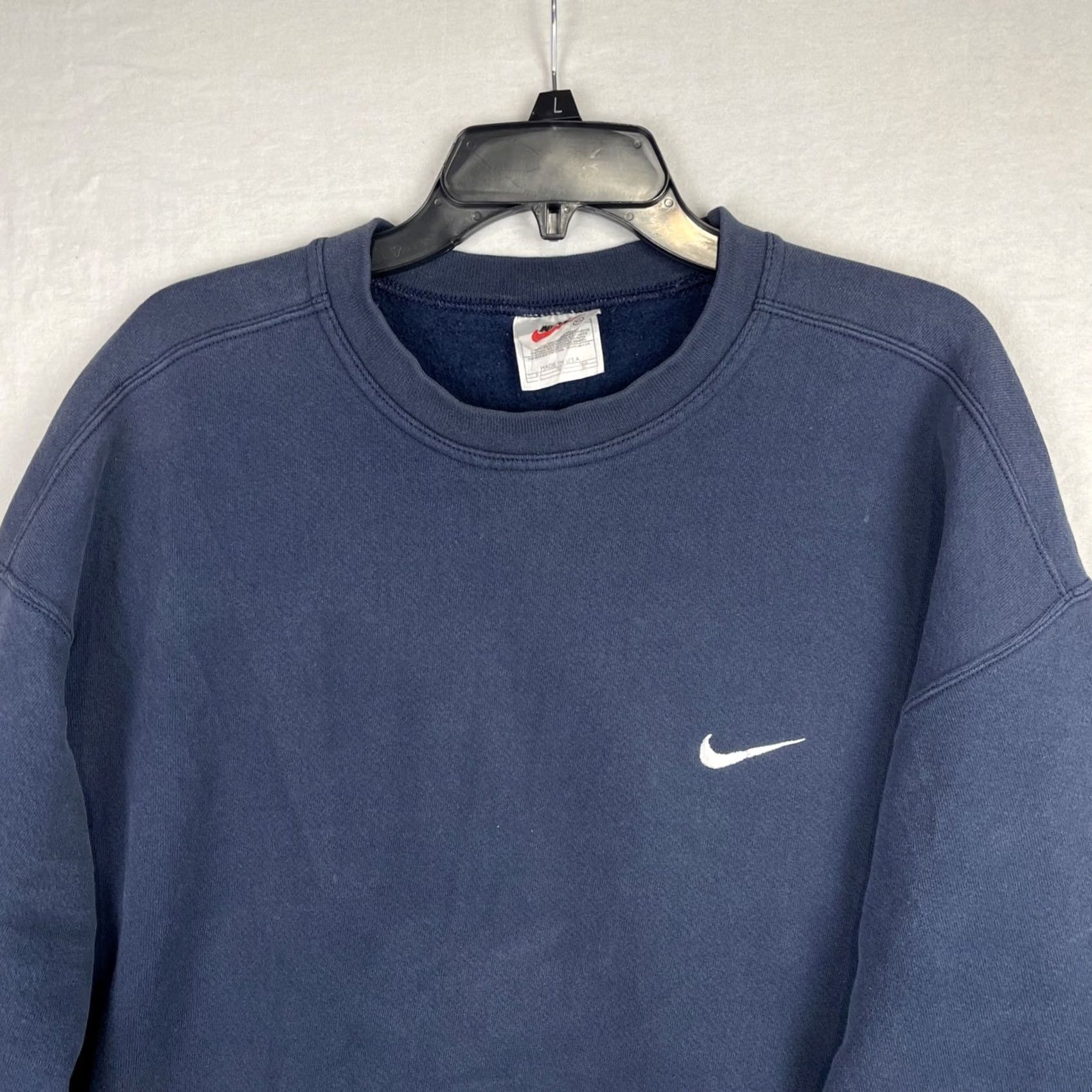 Nike VINTAGE Nike Sweatshirt Mens XL Navy Long Sleeve Crewneck Made In USA Sweatshirt Size US XL / EU 56 / 4 - 3 Thumbnail