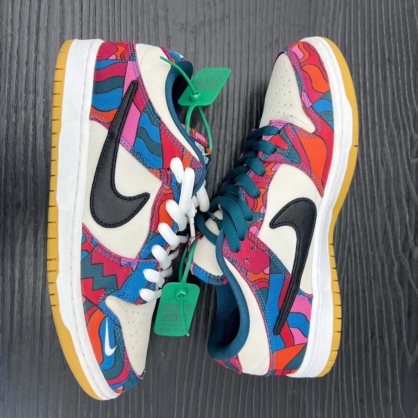 Nike Nike Dunk SB White Red Blue 42 Worn Once With Box Size US 8.5 / EU 41-42 - 3 Thumbnail