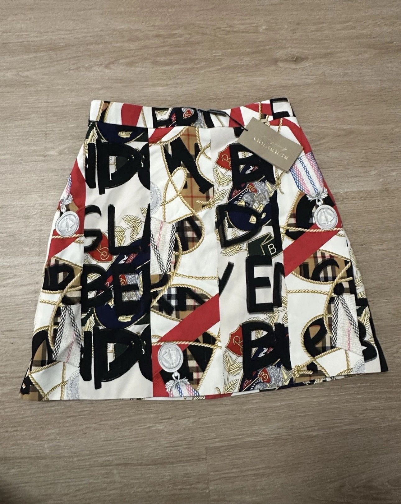 Burberry BURBERRY Graffiti archive skarf panel print wool mini skirt Size 30" / US 8 / IT 44 - 1 Thumbnail