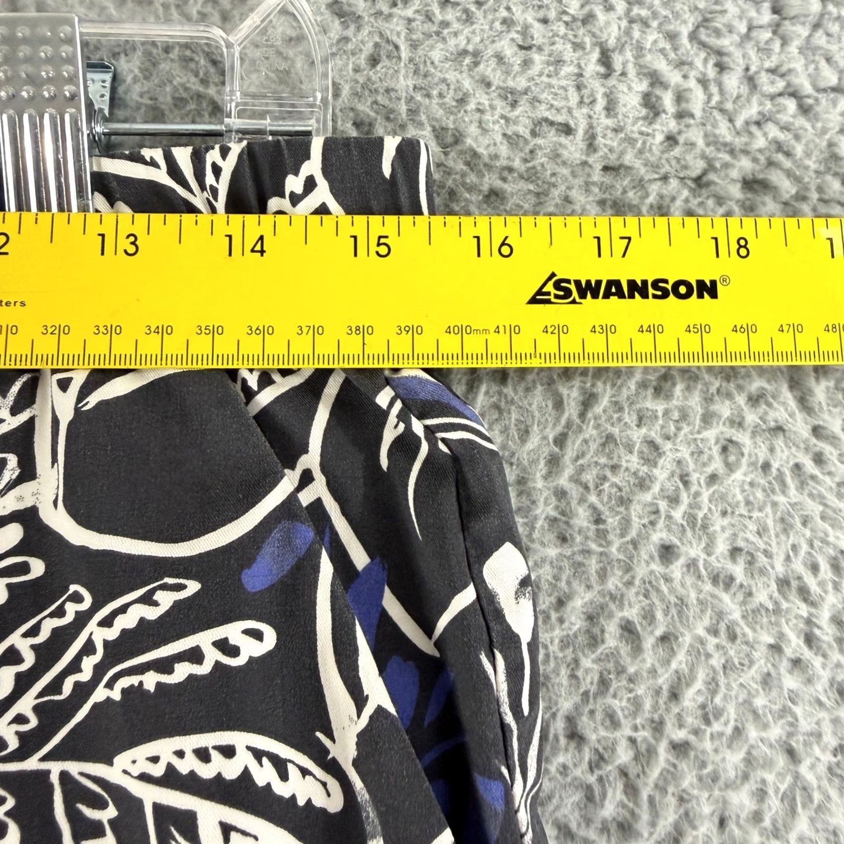 Marine Layer MARINE LAYER Re-Spun Joggers Womens M Black Blue Tropical Leaf Print Pants Size 32" / US 10 / IT 46 - 4 Thumbnail