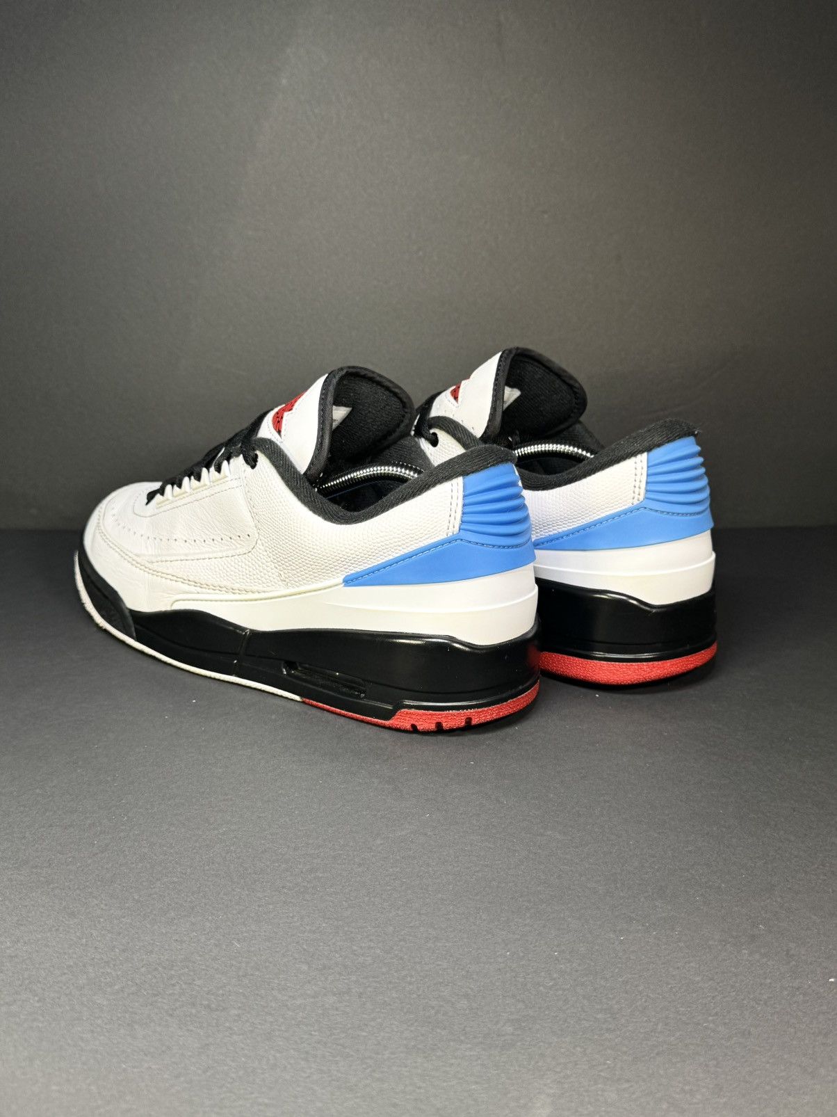Jordan Brand Air Jordan Retro 2/3 UNC To Chicago Size US 9.5 / EU 42-43 - 4 Thumbnail
