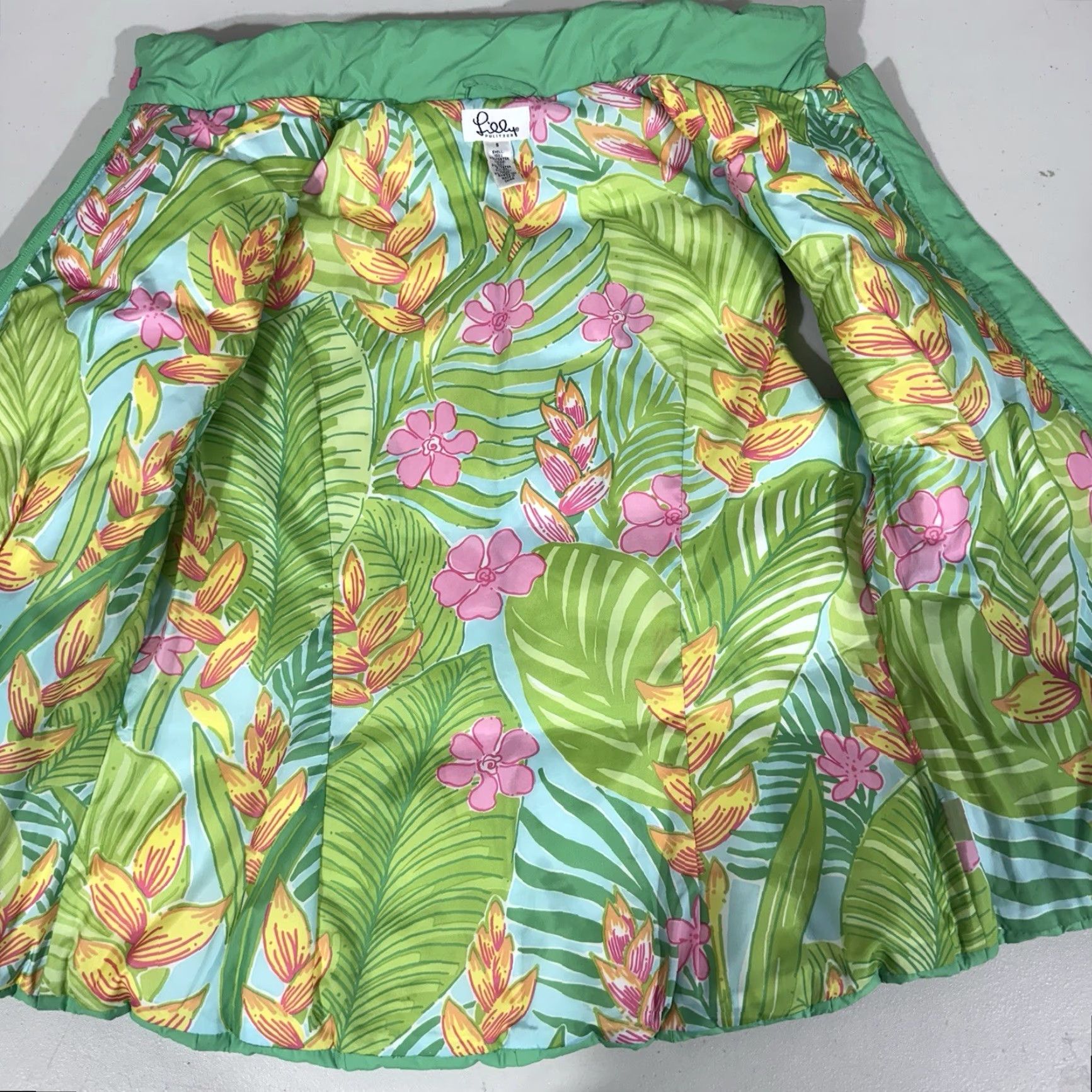 Lilly Pulitzer Lilly Pulitzer Puffer Vest Sz Small Green Down Full Zip Pockets Size S / US 4 / IT 40 - 6 Thumbnail