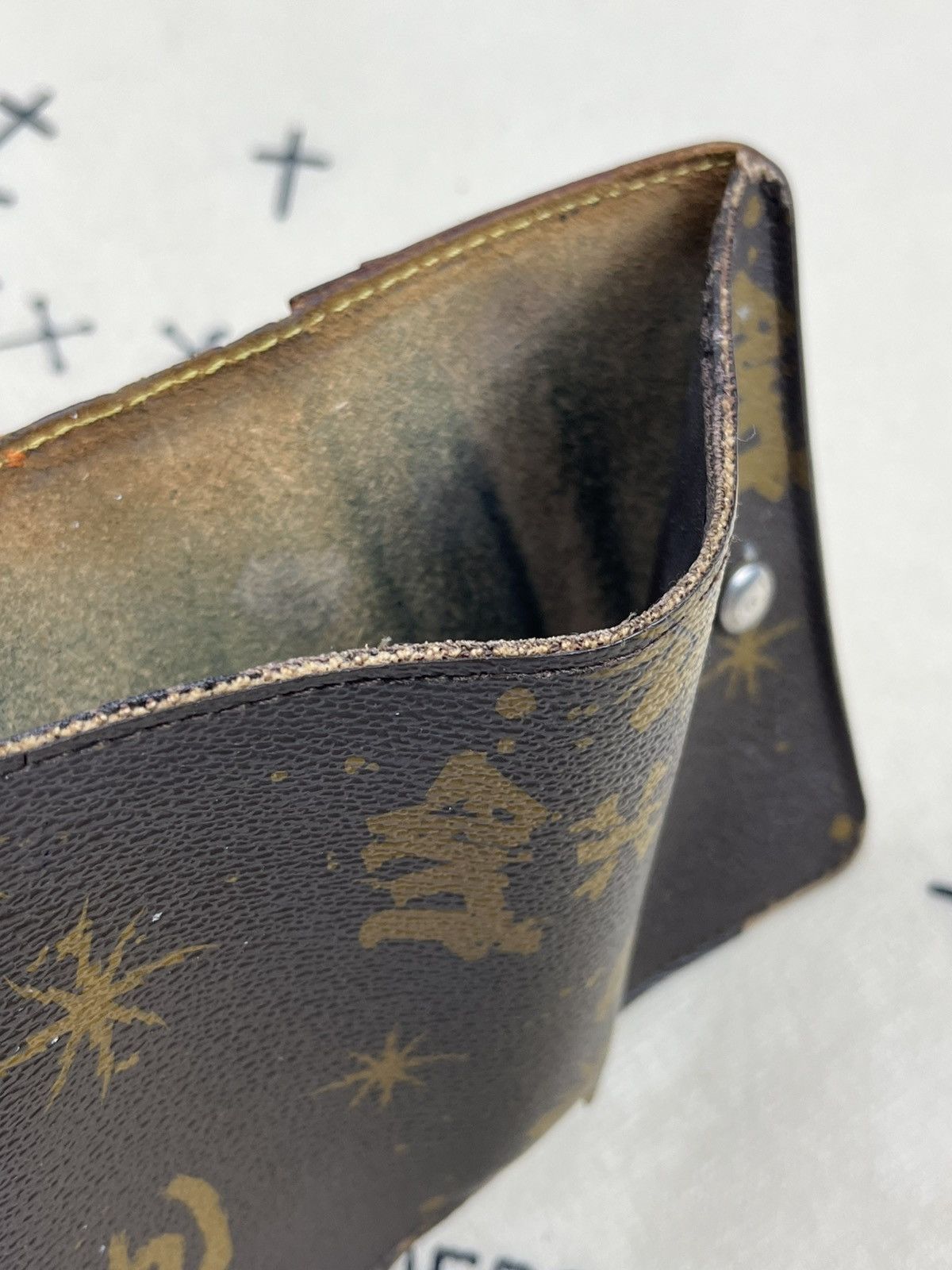 Undercover SS01 Undercover Louis Vuitton Rip Monogram Leather Wallet Size ONE SIZE - 7 Thumbnail