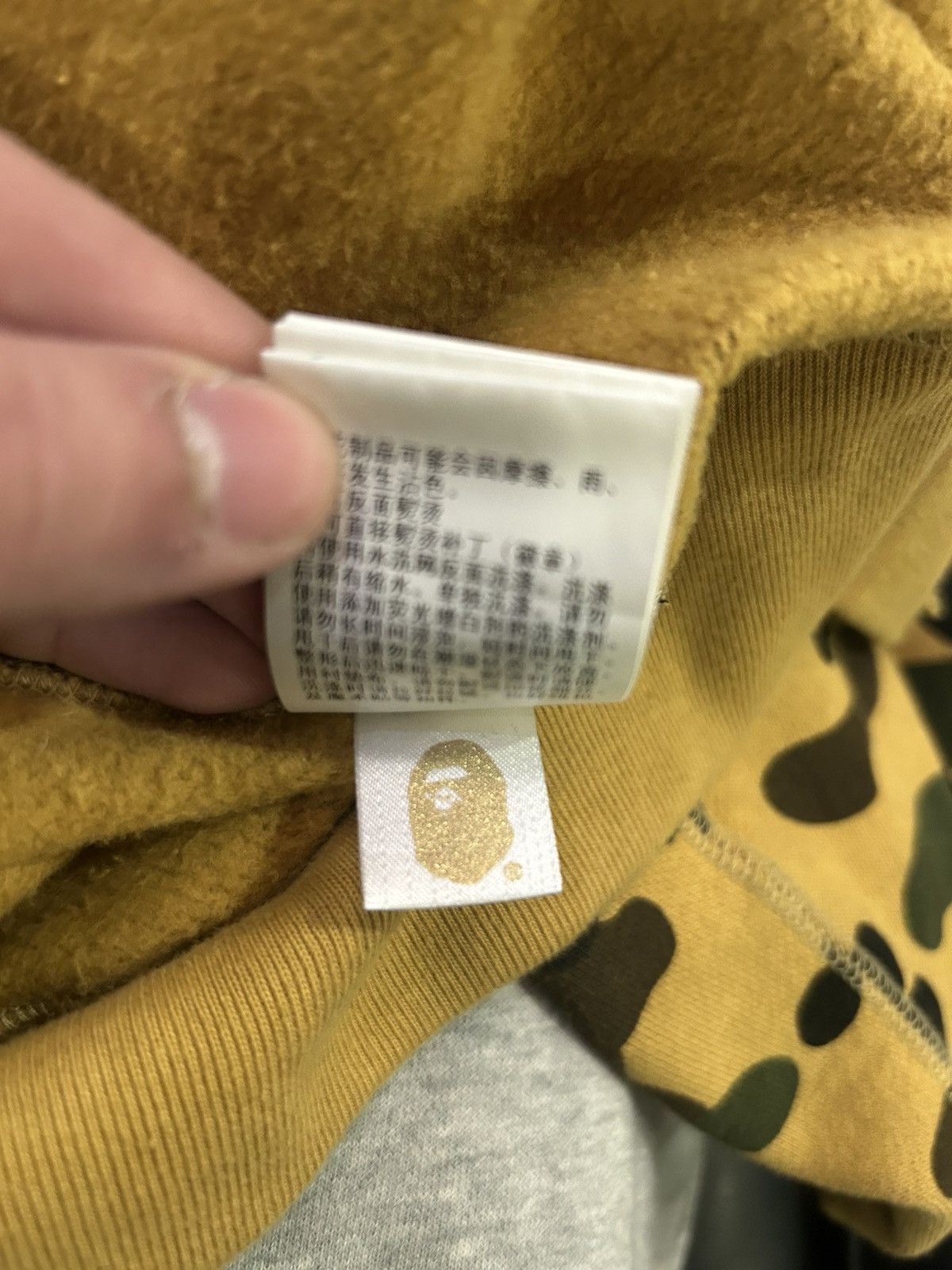 Bape Bape 1st Camo Shark Full Zip Hoodie Size US L / EU 52-54 / 3 - 12 Thumbnail