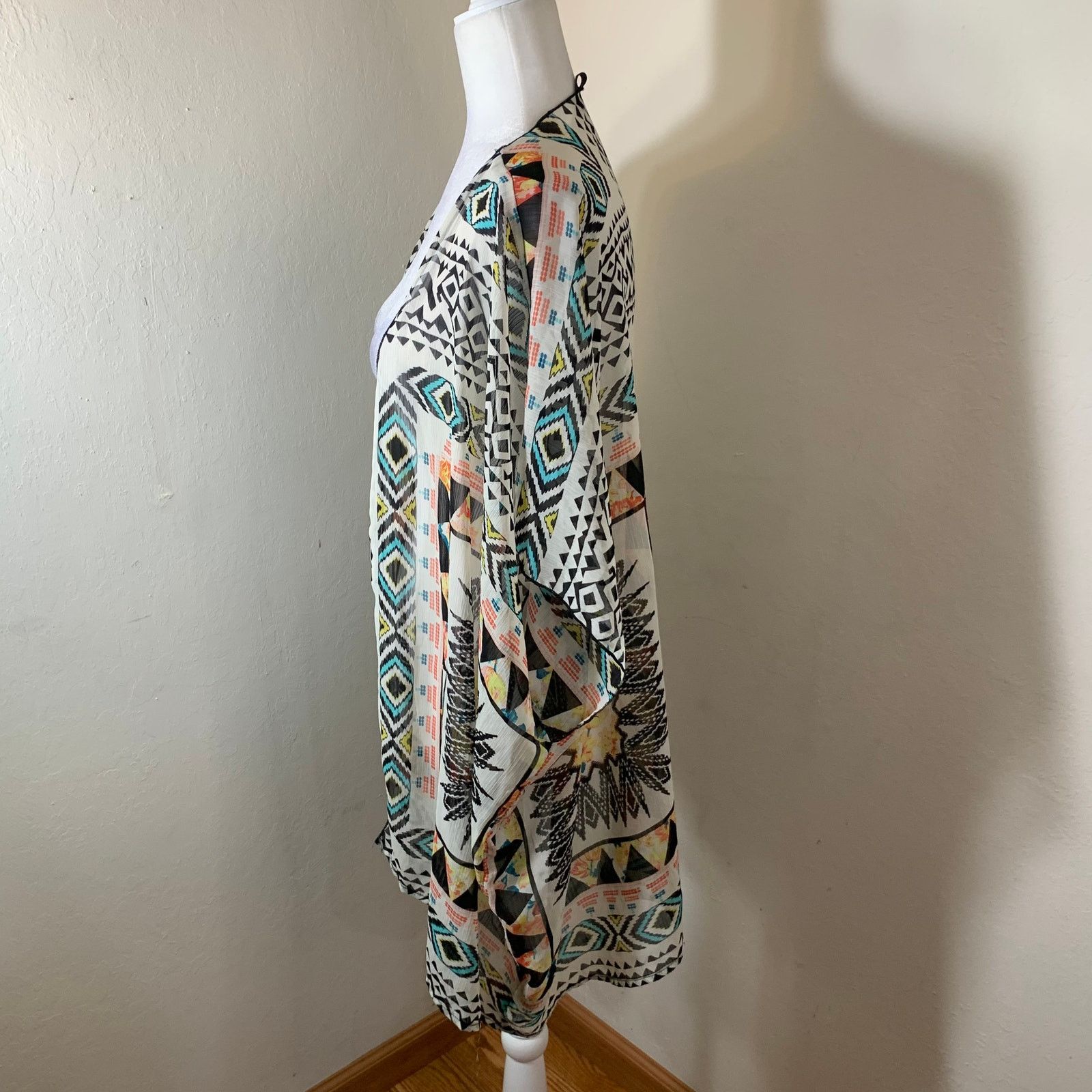 Other Cute women’s wraps Size M Size US XXL / EU 58 / 5 - 6 Thumbnail