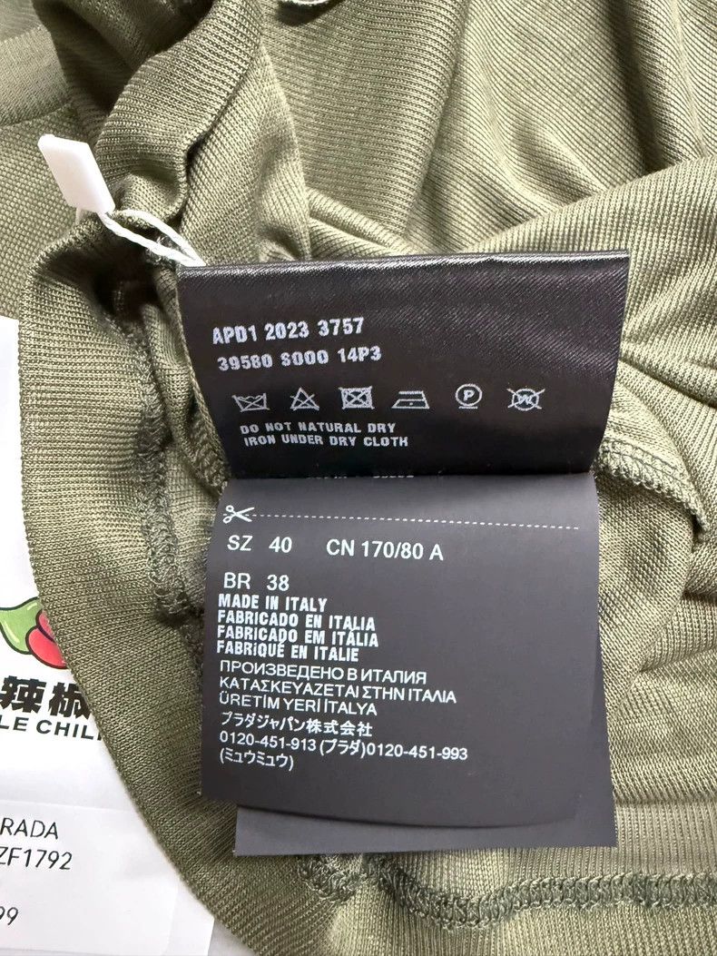 Prada Prada Round-neck sunscreen shirt Size S / US 4 / IT 40 - 8 Thumbnail