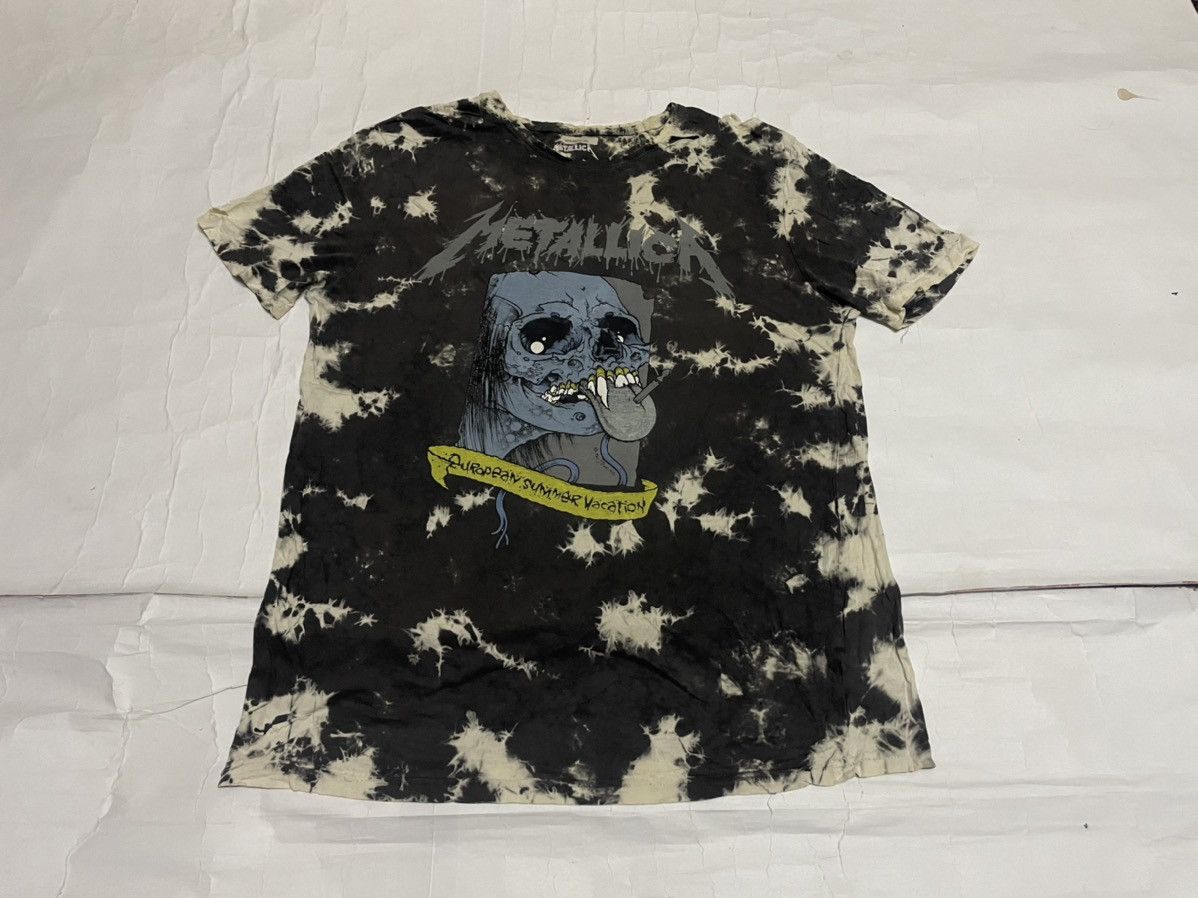 image of Band Tees x Metallica European Summer Vacation Distressed Dogdays Tshirt in Black/White (Size Mediu