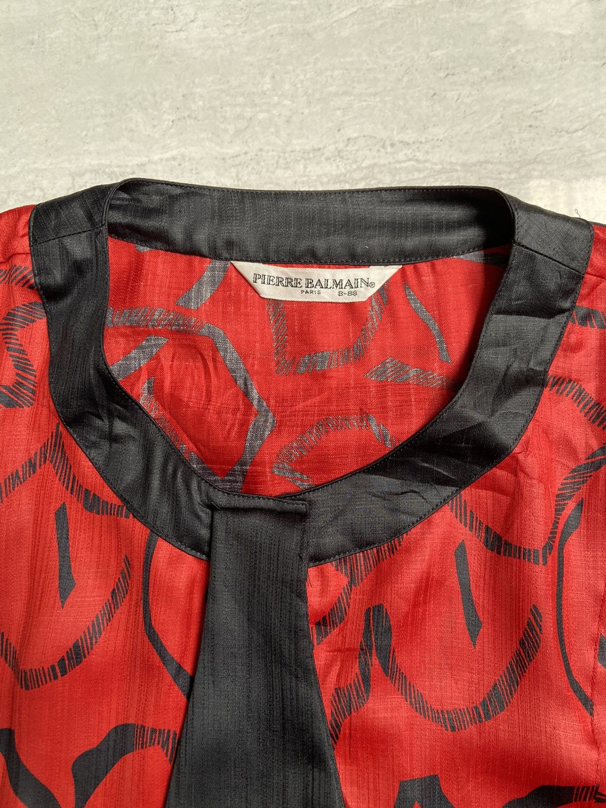 Pierre Balmain PIERRE BALMAIN Motive Blouse Size S / US 4 / IT 40 - 5 Thumbnail