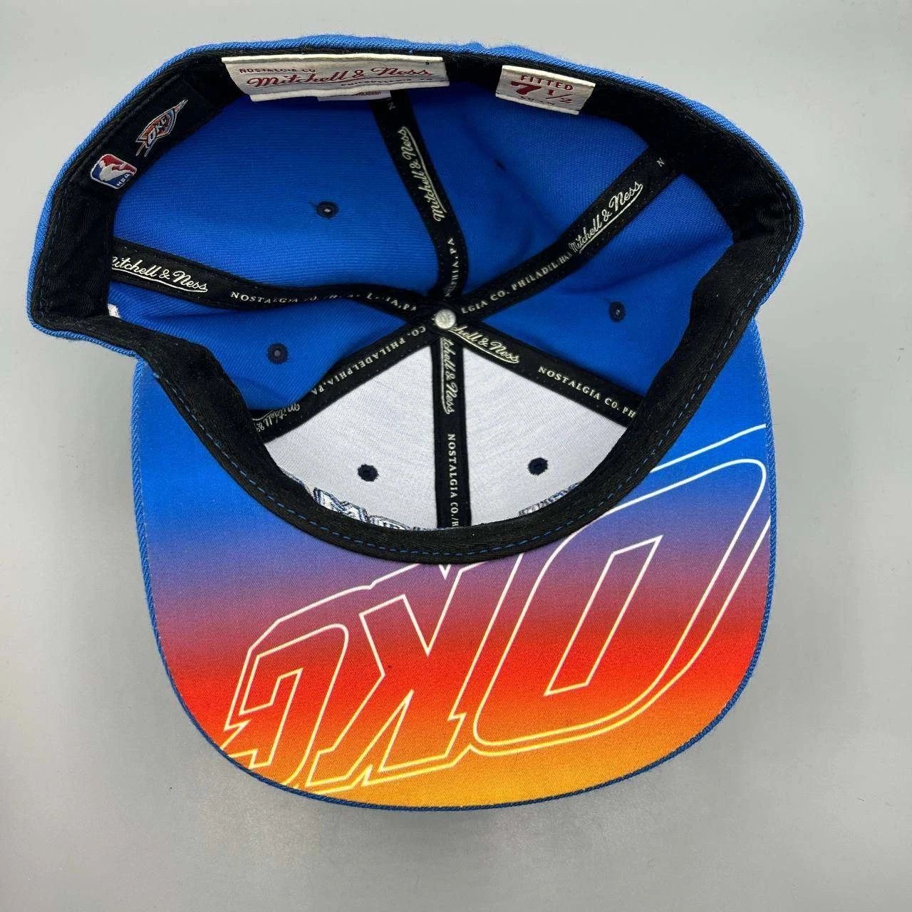 Mitchell & Ness Oklahoma City Thunder Hat Men 7 1/2 Blue Embroidered Fitted Size ONE SIZE - 2 Thumbnail