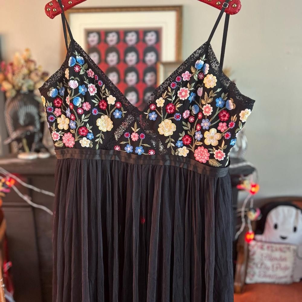 Designer Needle & Thread Flower Foliage Maxi Arya Dress Black Tulle Size XL / US 12-14 / IT 48-50 - 12 Thumbnail