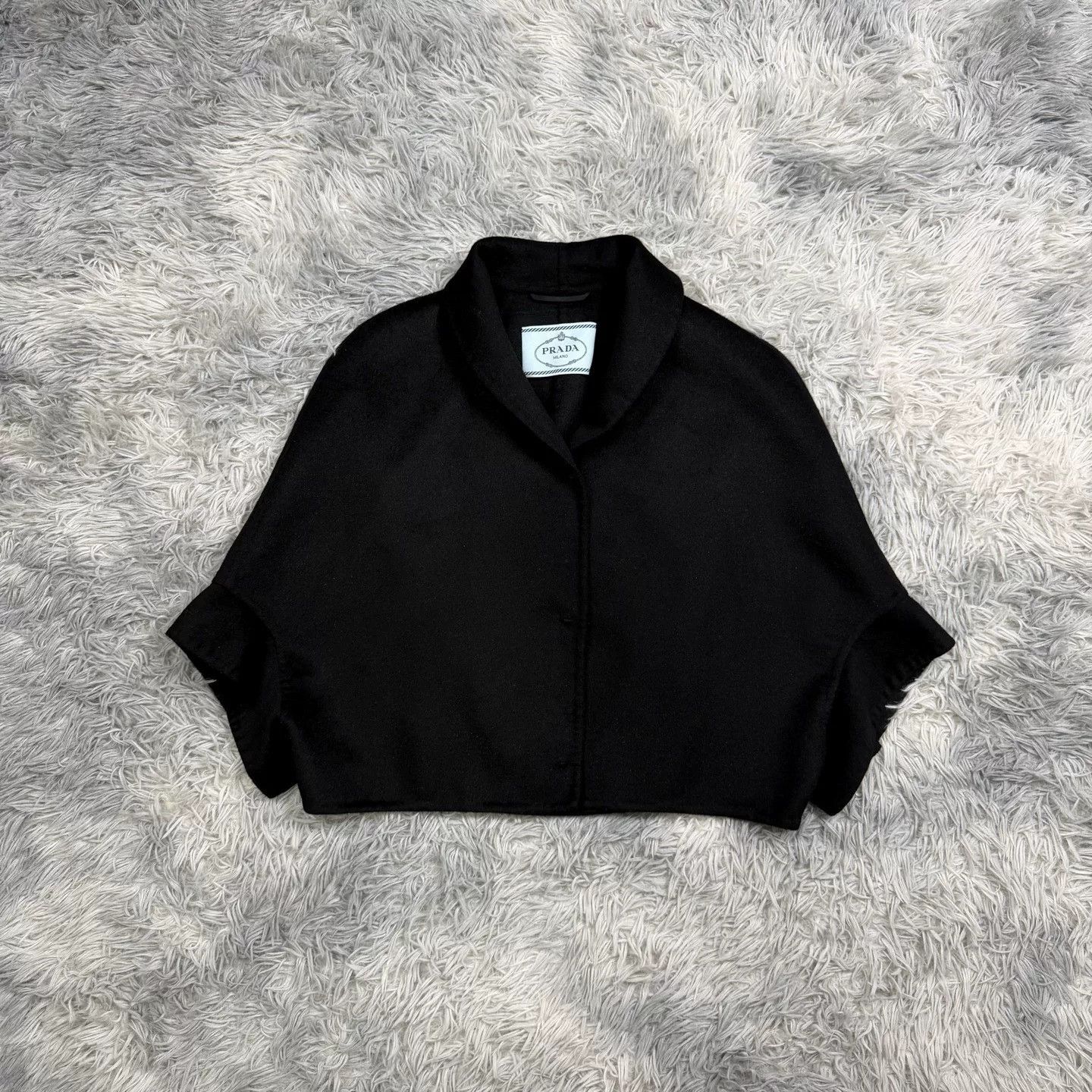 Prada Prada Item Designer Casual Streetwear Size US S / EU 44-46 / 1 - 1 Thumbnail