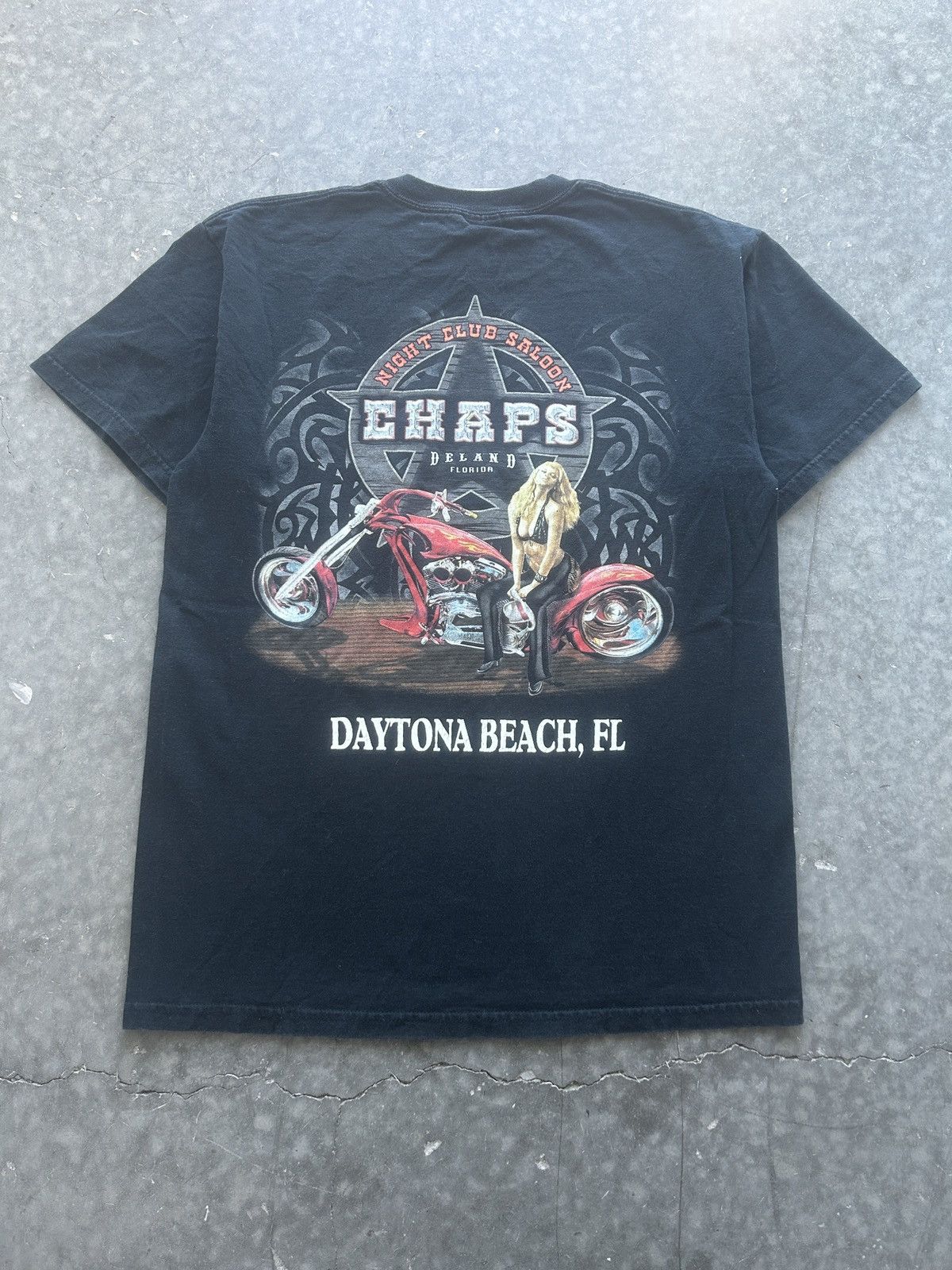 Vintage Vintage Y2K Chaps Night Club Saloon Graphic Tee Size US M / EU 48-50 / 2 - 1 Thumbnail