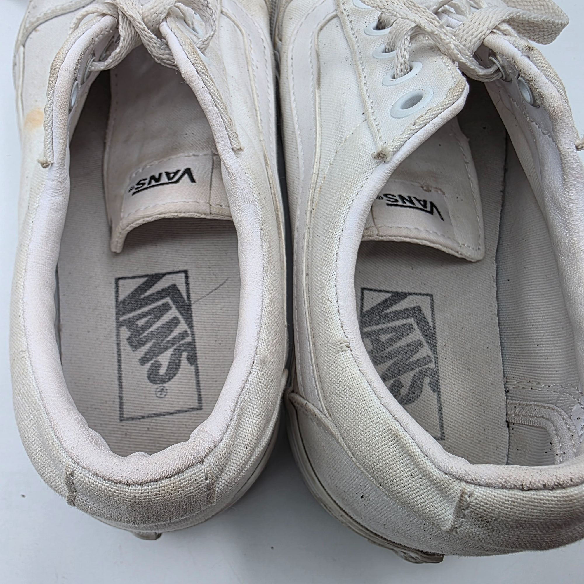 Vans Vans Old Skool Platform Womens Size 8 Triple White Athletic Size US 8 / IT 38 - 7 Thumbnail
