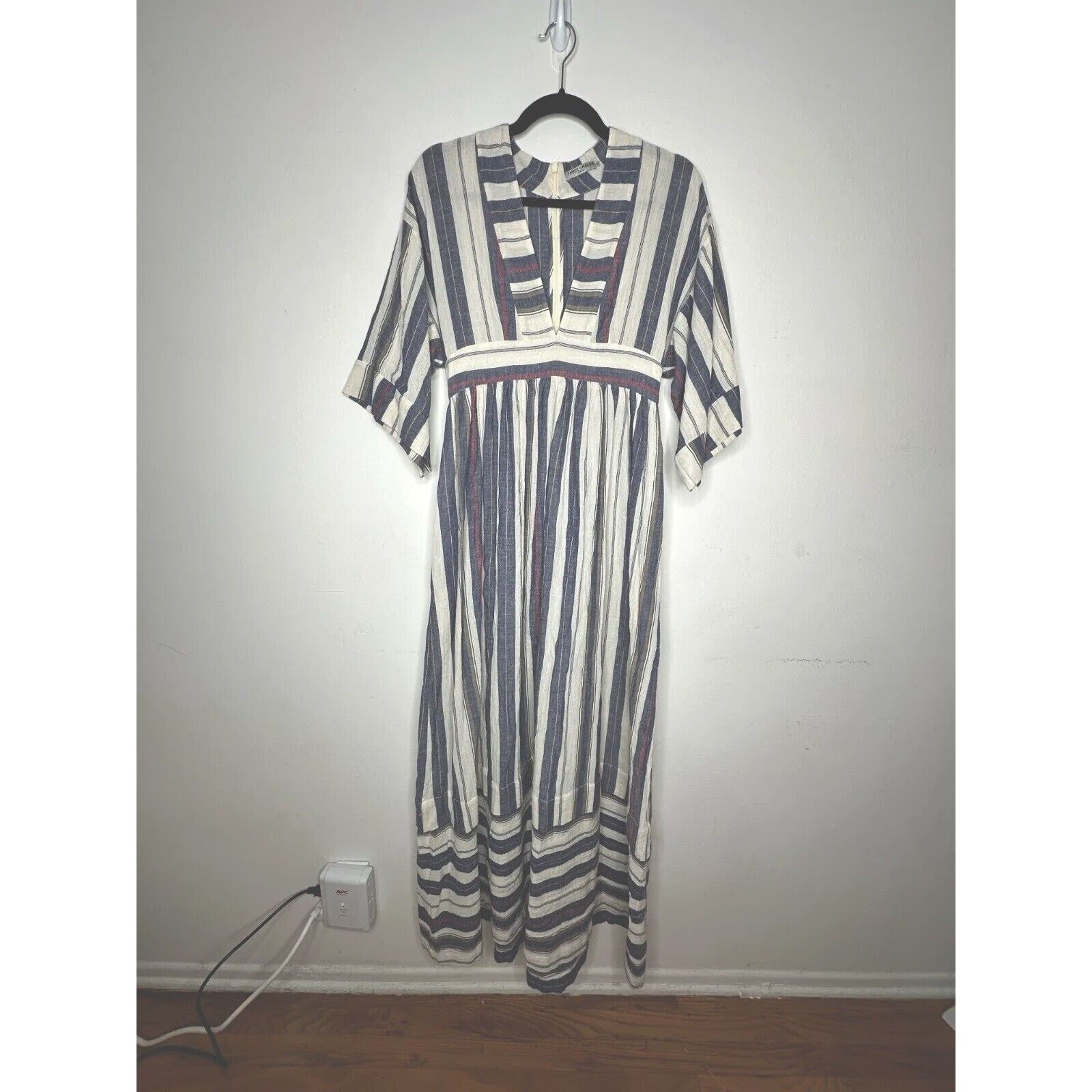 Other Three Graces London Ferrer Stripe Short Sleeve VNeck Dress Size L / US 10 / IT 46 - 4 Thumbnail