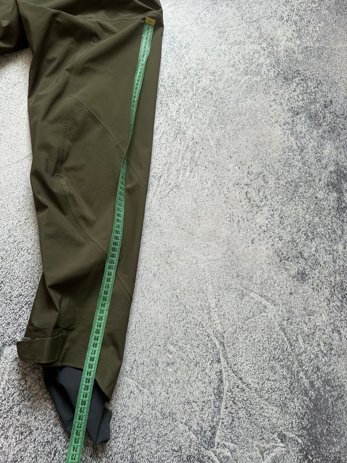 Norrona Norrona Narvik Gore Tex Jacket Khaki Military Arc’teryx Leaf Size US L / EU 52-54 / 3 - 23 Thumbnail