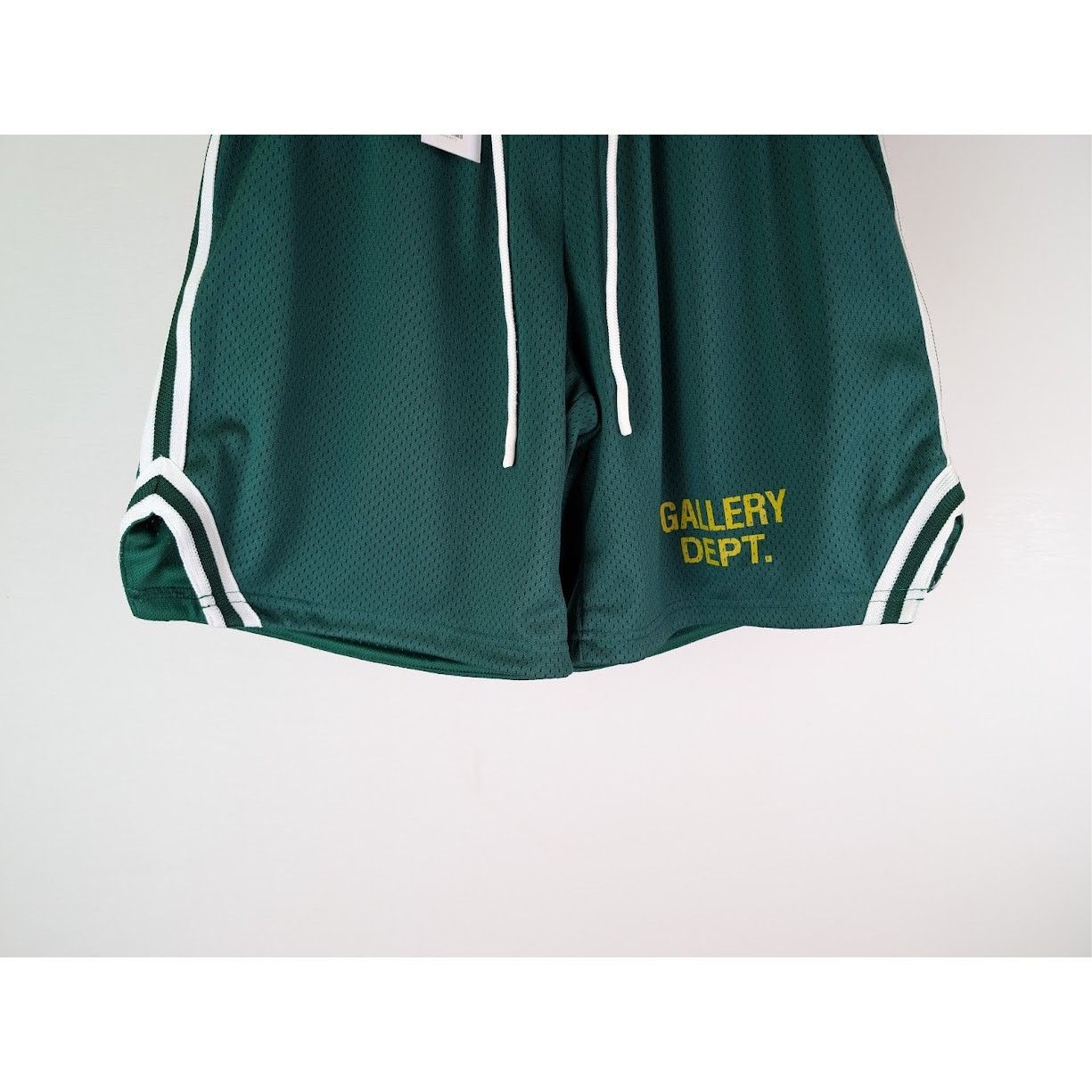 Gallery Dept. o1rshd1 Shorts in Green Size US 30 / EU 46 - 4 Thumbnail